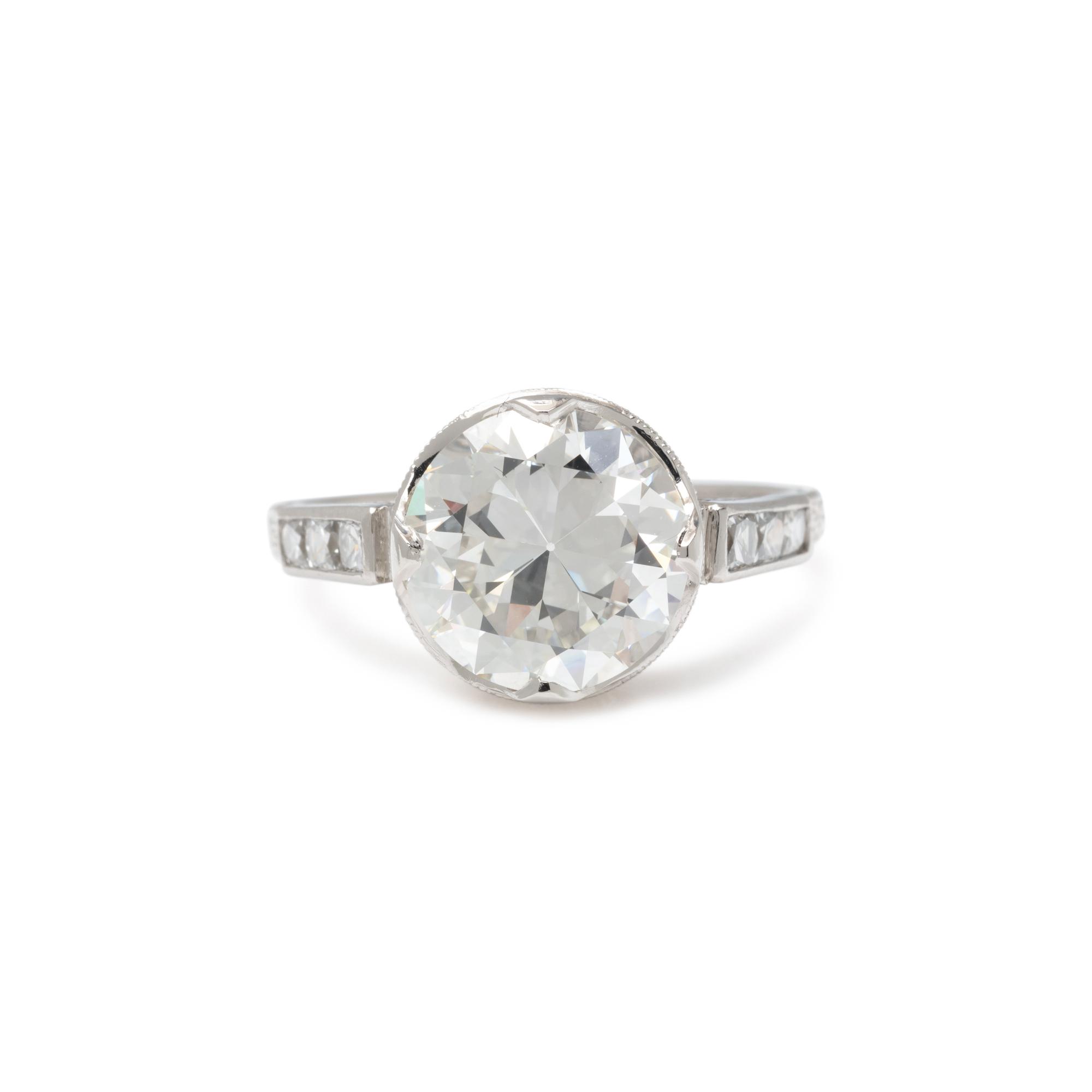 ANTIQUE, DIAMOND RING
