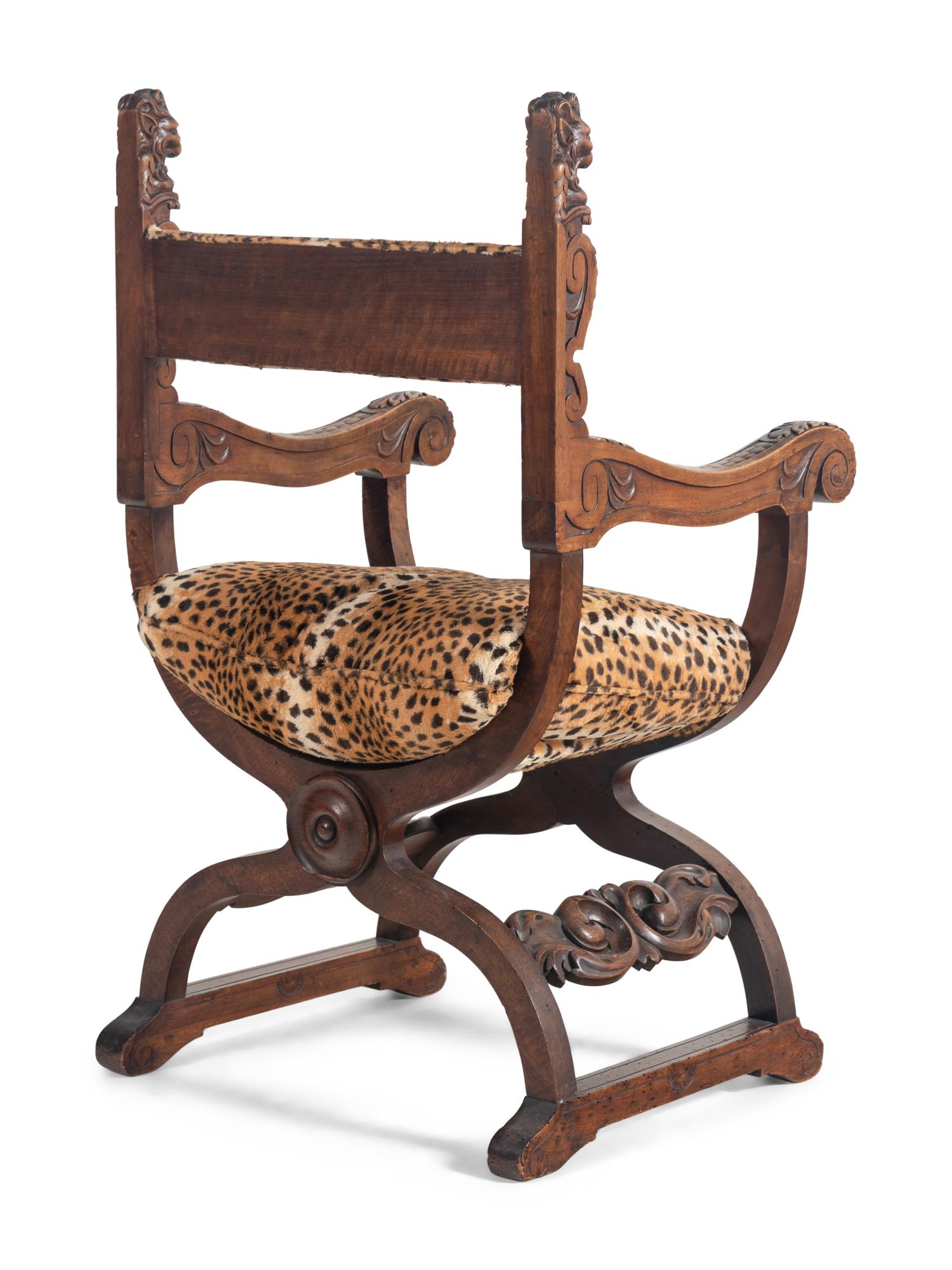 An Italian Baroque Style Walnut Savonarola Chair