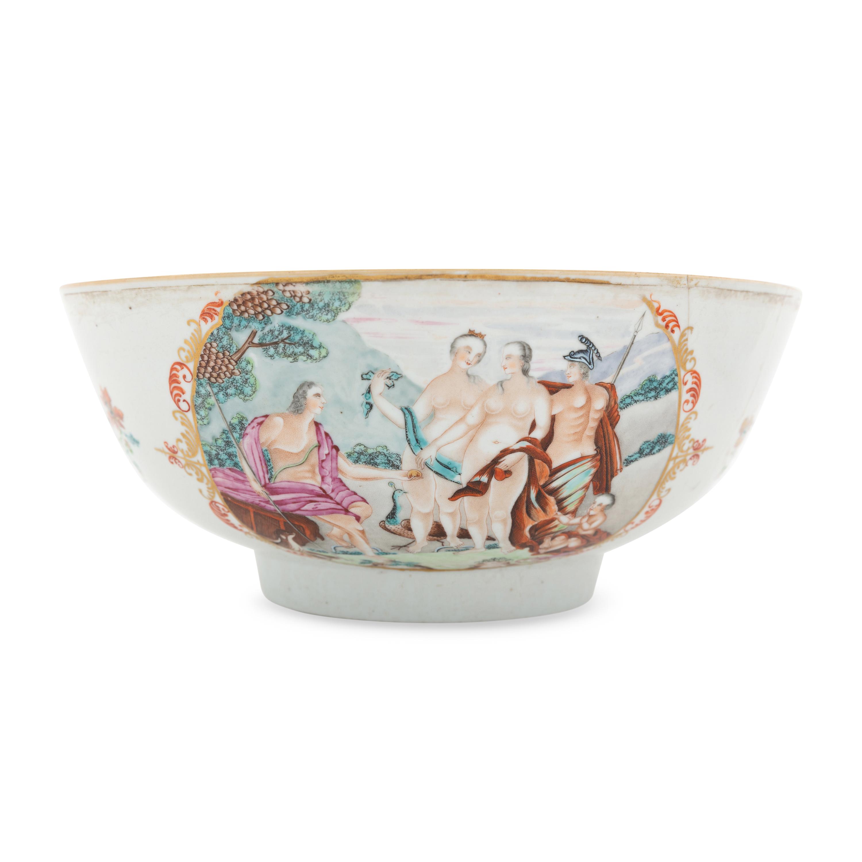A Group of Six Chinese Export Porcelain Table Articles, 18th to early 19th Century 近代 外銷徽章瓷一組六件