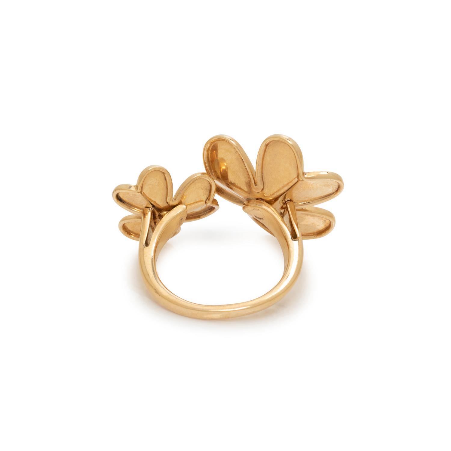 VAN CLEEF & ARPELS, YELLOW GOLD AND DIAMOND 'FRIVOLE BETWEEN THE FINGER' RING