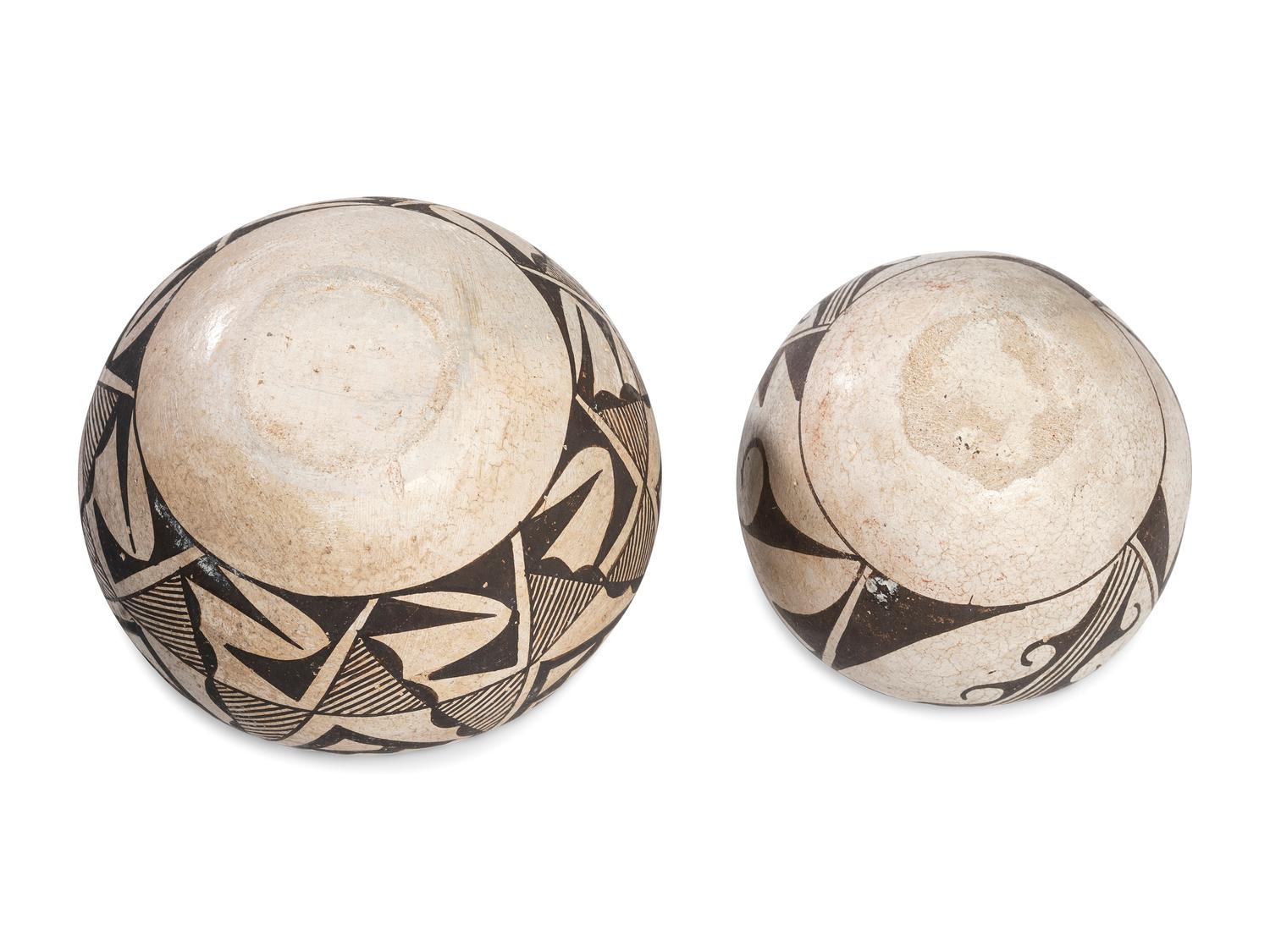 Acoma Shelf Size Pottery