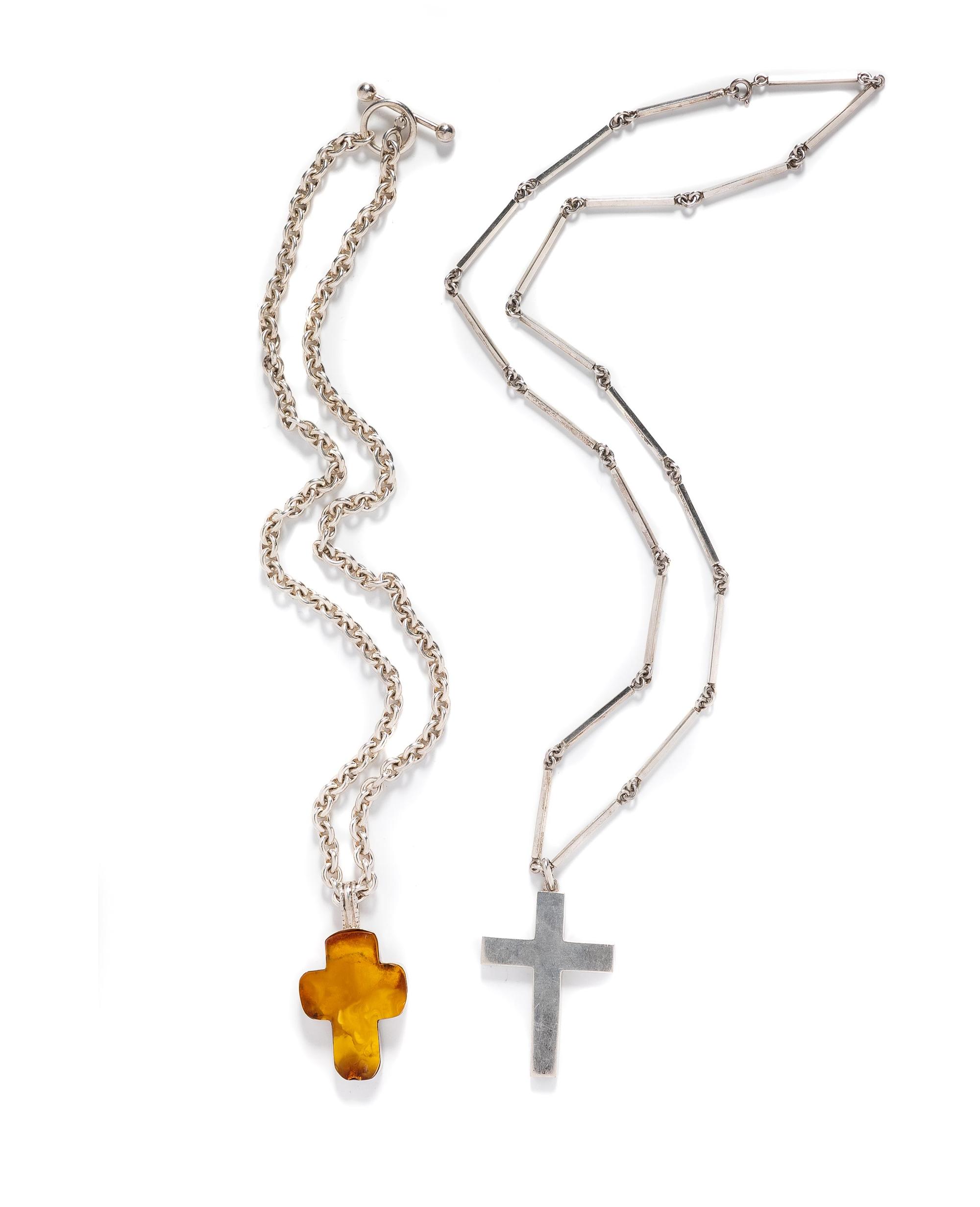 A Collection of Sterling Silver Cross Pendant/Necklaces,