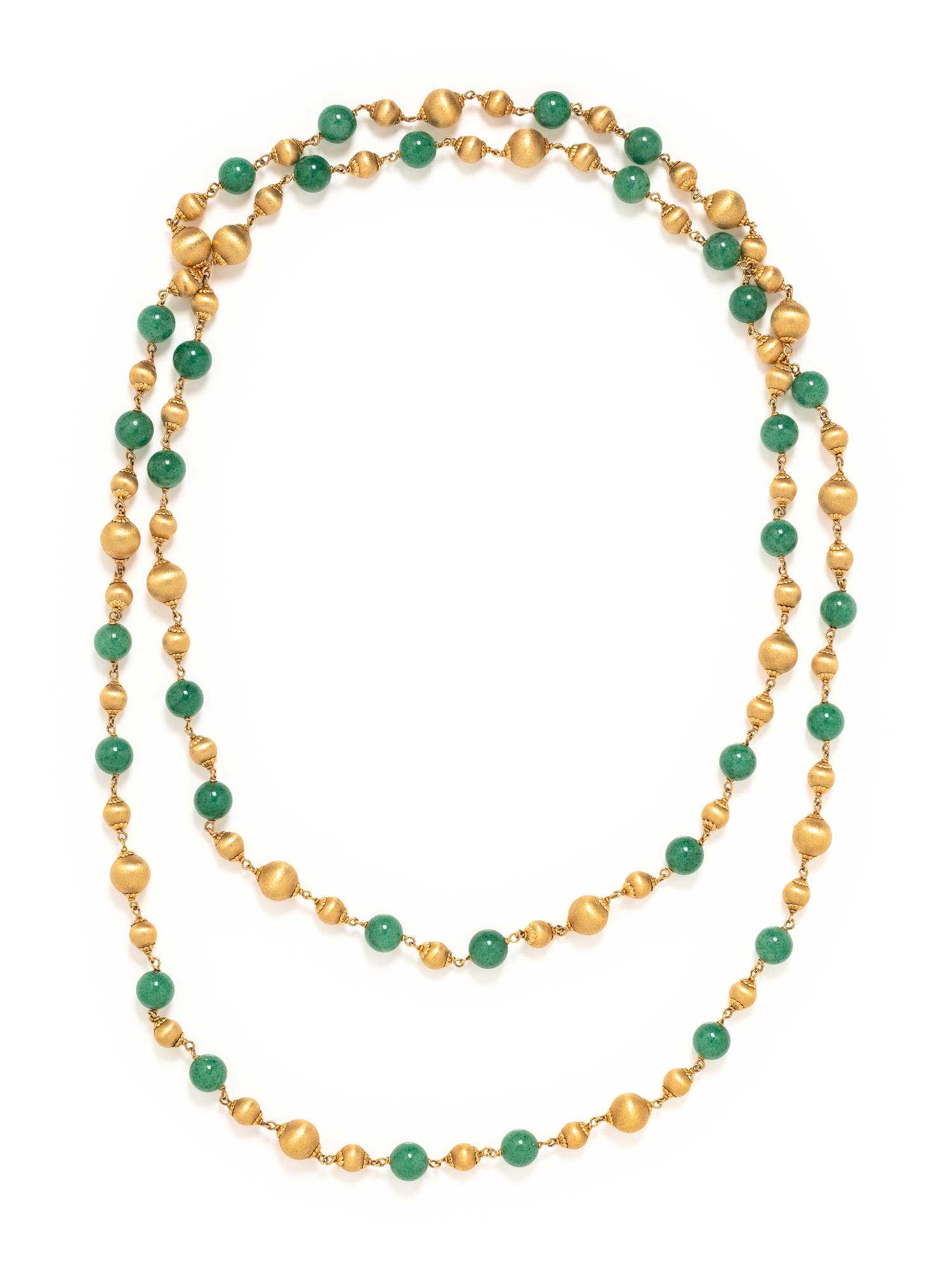 YELLOW GOLD AND AVENTURINE NECKLACE