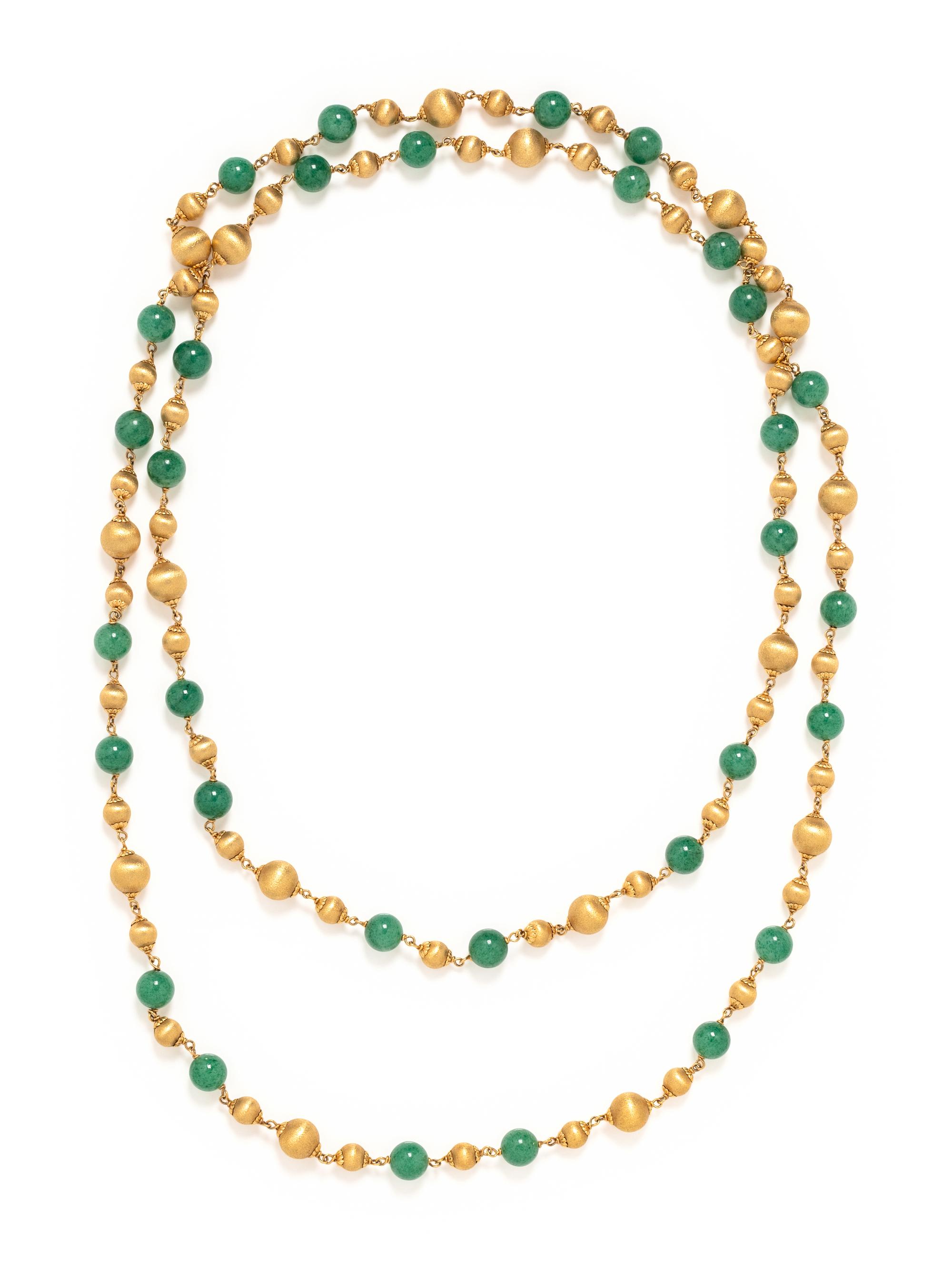 YELLOW GOLD AND AVENTURINE NECKLACE