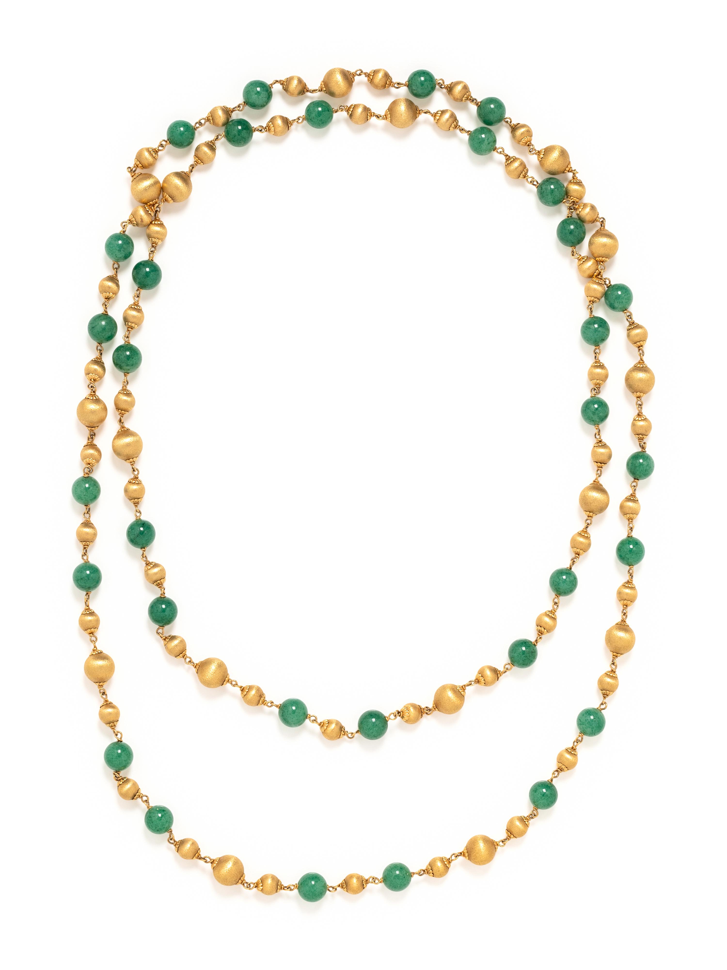 YELLOW GOLD AND AVENTURINE NECKLACE