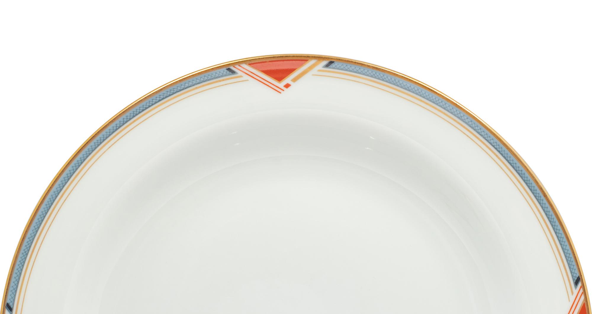 An Italian Porcelain Dinner Service