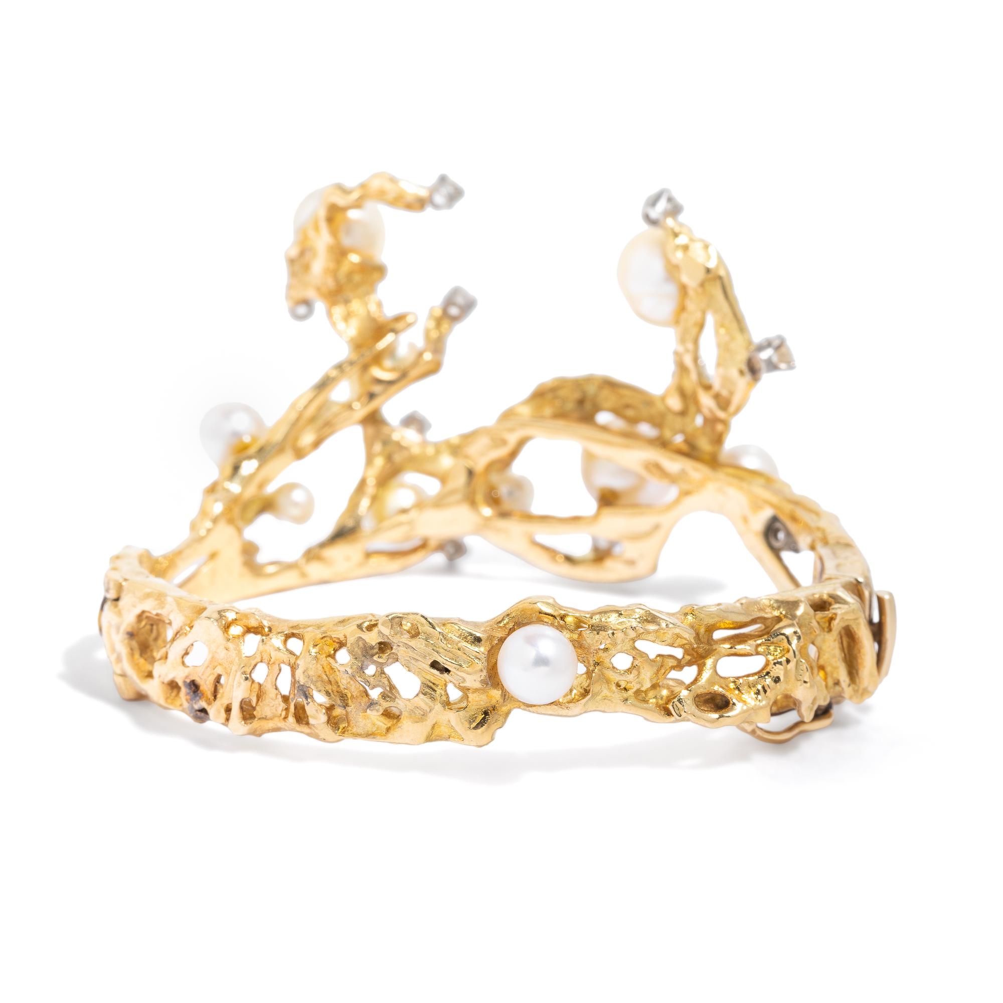 YELLOW GOLD, CULTURED PEARL, AND DIAMOND BRACELET