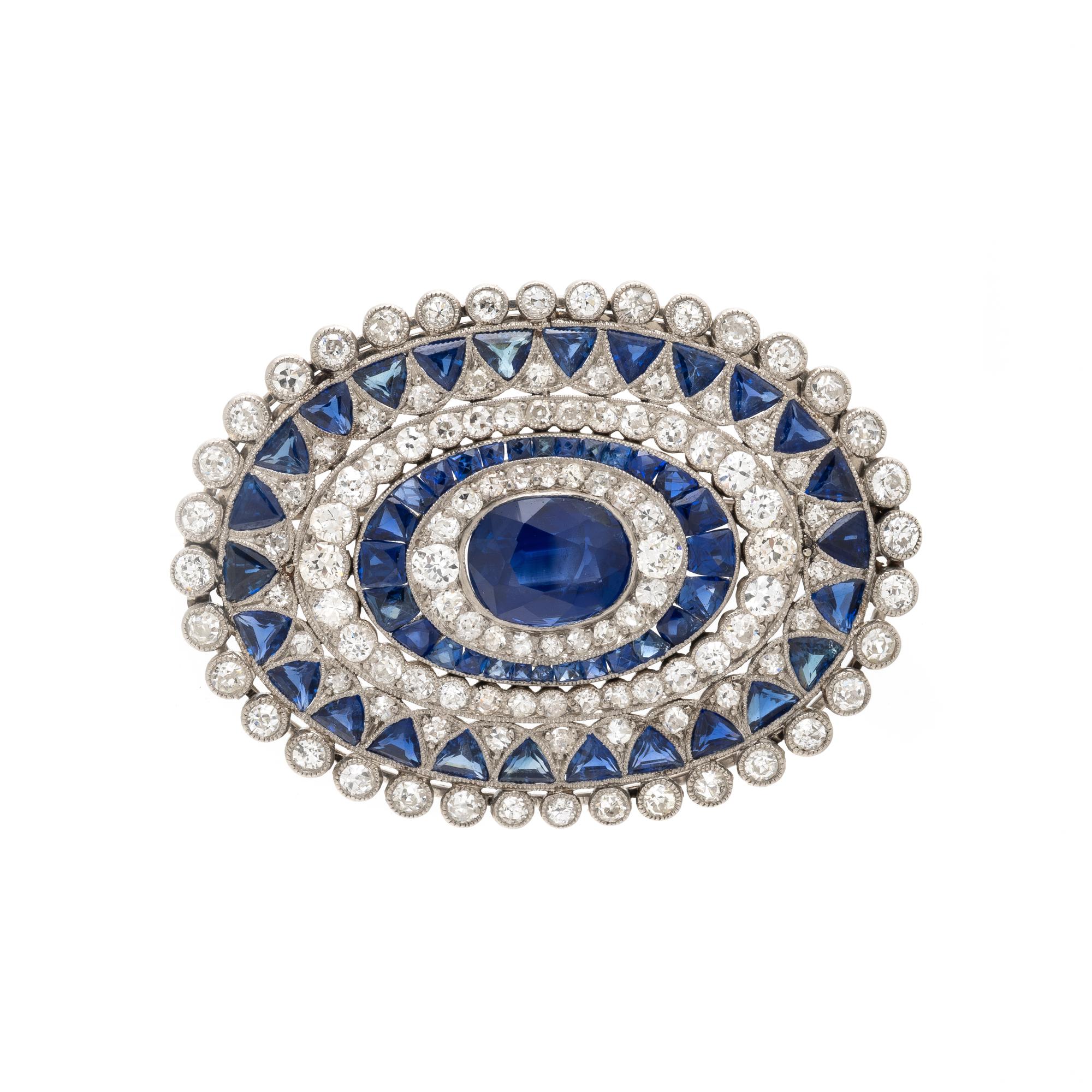 SAPPHIRE AND DIAMOND BROOCH
