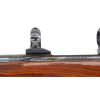 * Weatherby Mark V Deluxe Rifle