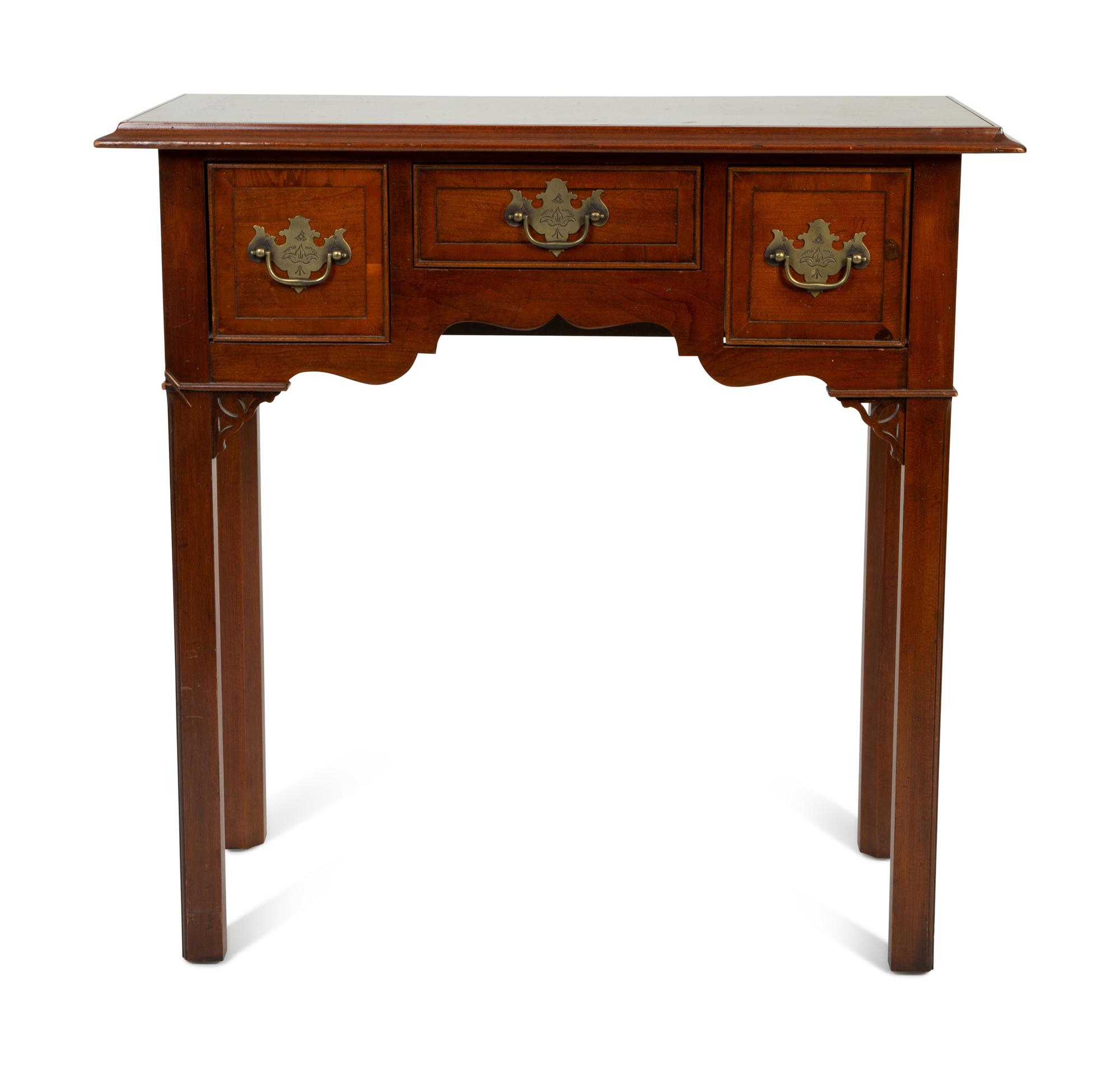 An American Chippendale Style Dressing Table — 19TH CENTURY