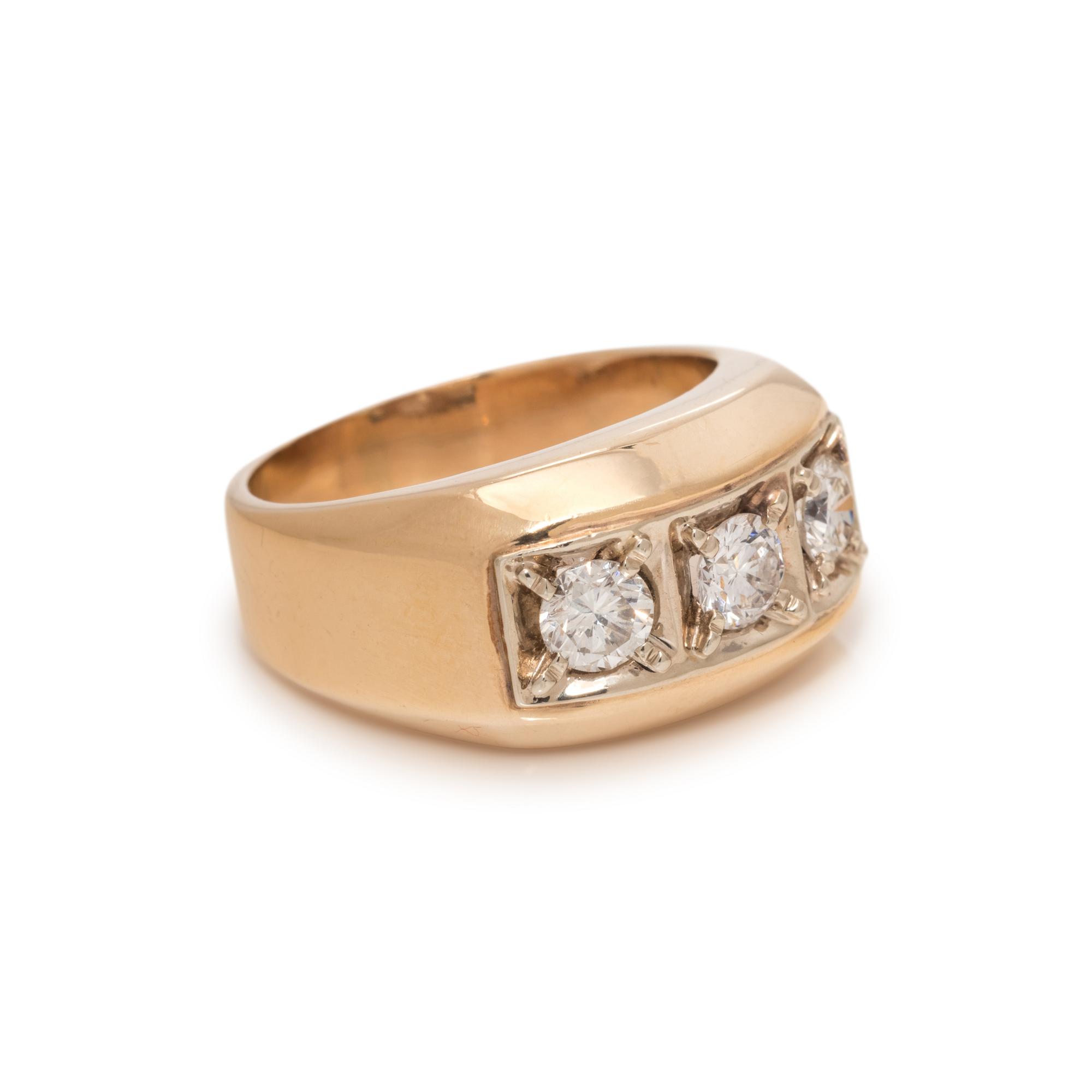 DIAMOND RING