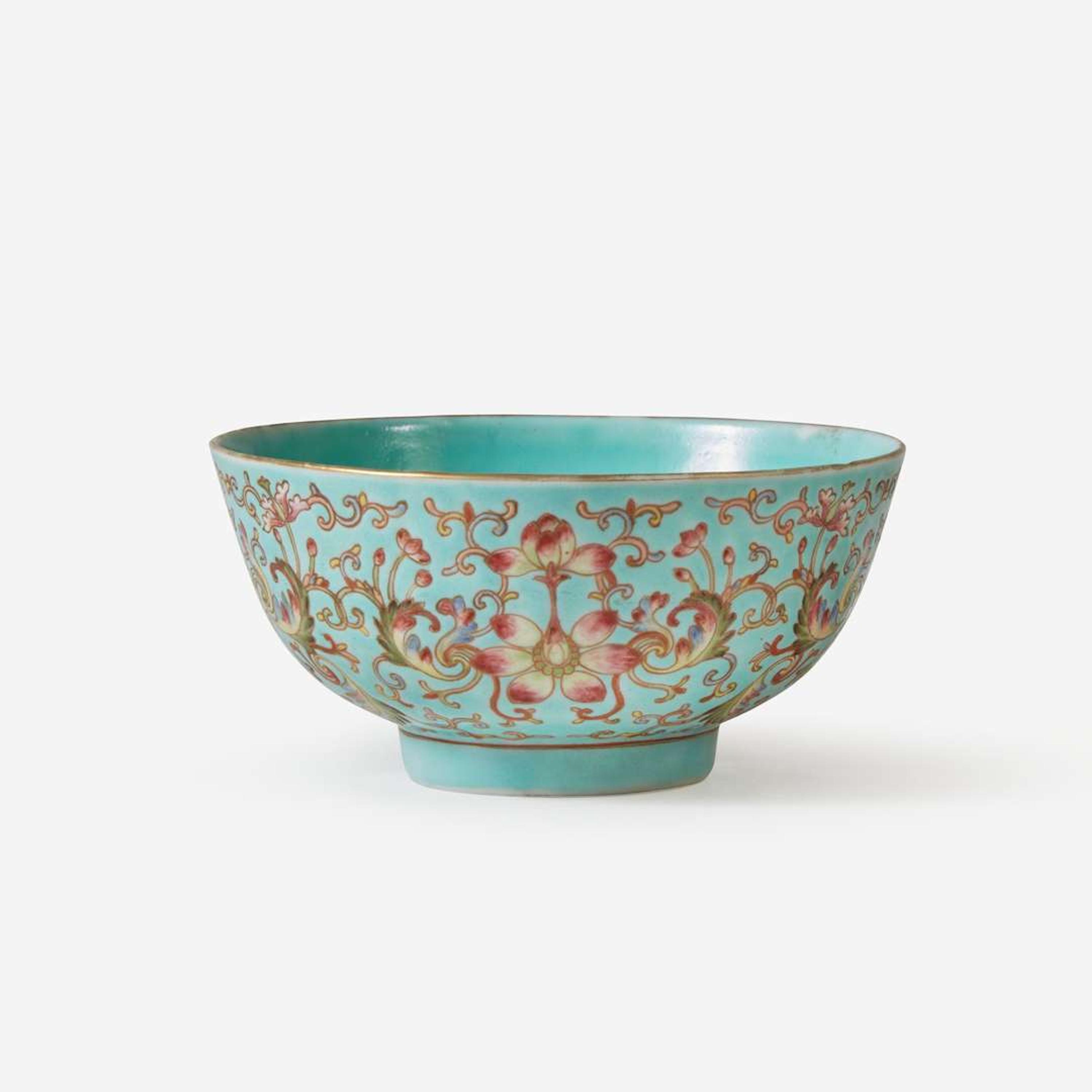 A Chinese famille rose-decorated turquoise-ground bowl 绿松石地珐琅彩碗 Jiaqing mark ????