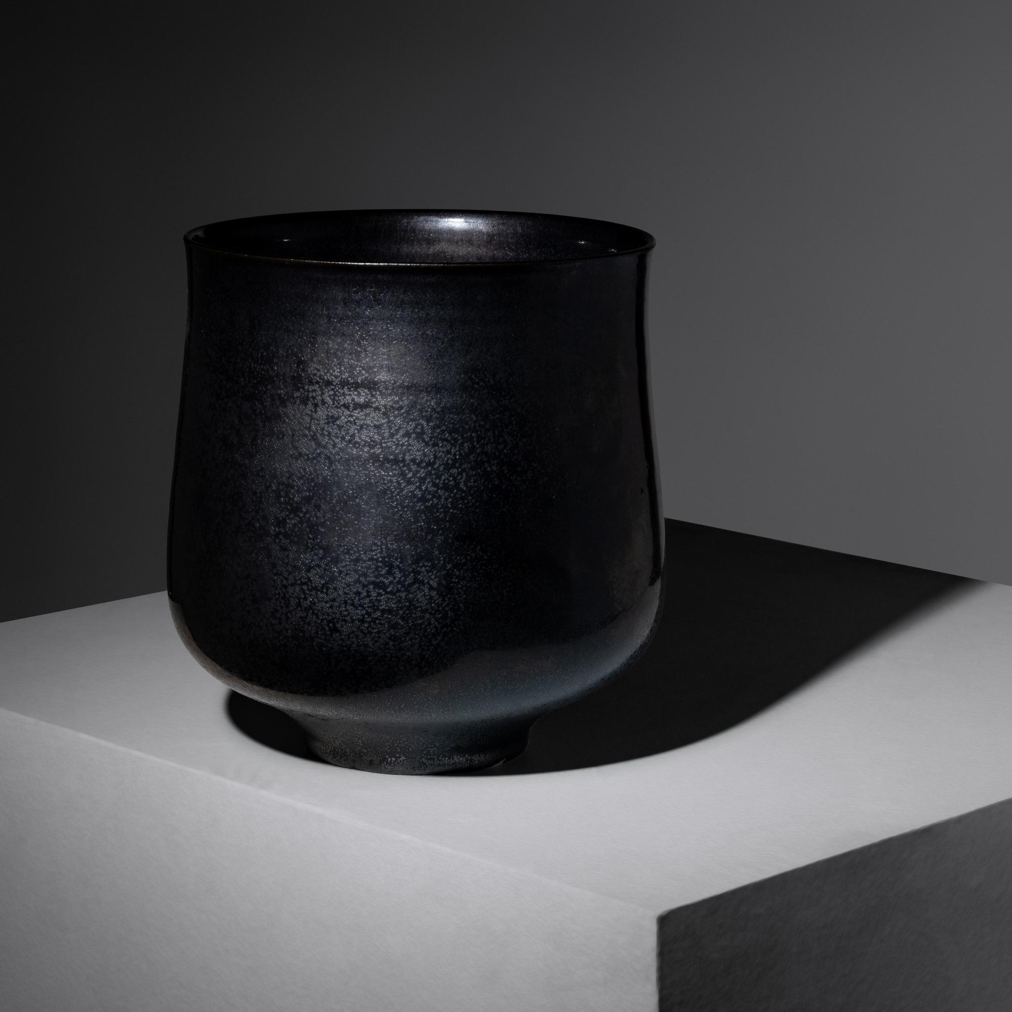 Vase in Crystalline Gunmetal, 1962 Los Angeles, California, USA