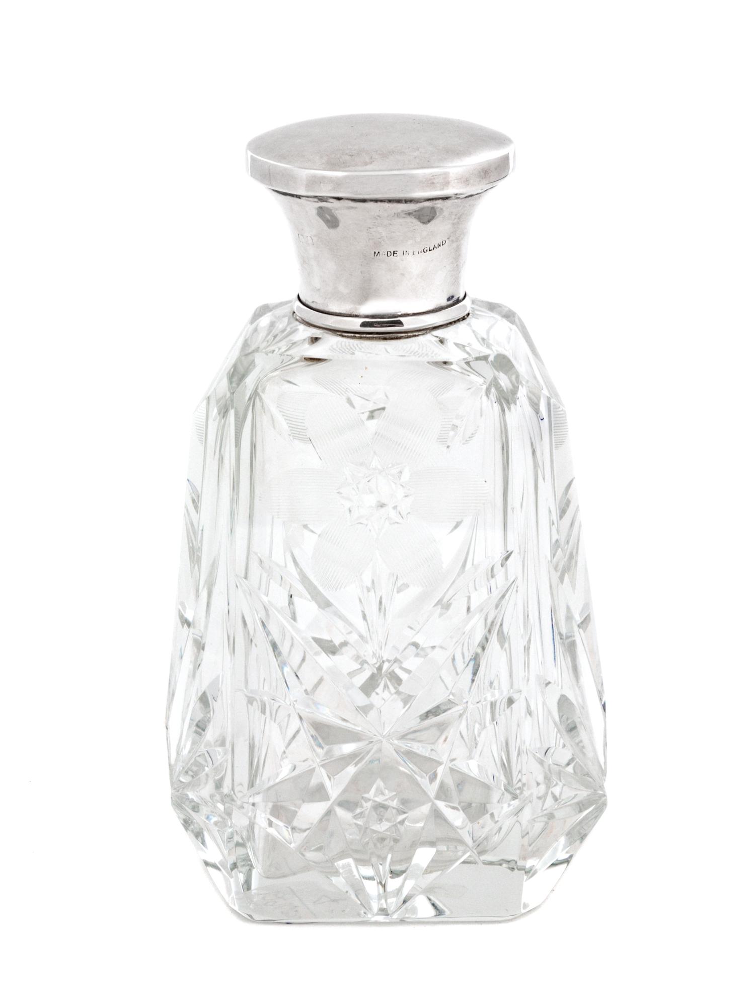An English Silver Capped Cut Crystal Scent Bottle — EARLY 20TH CENTURY