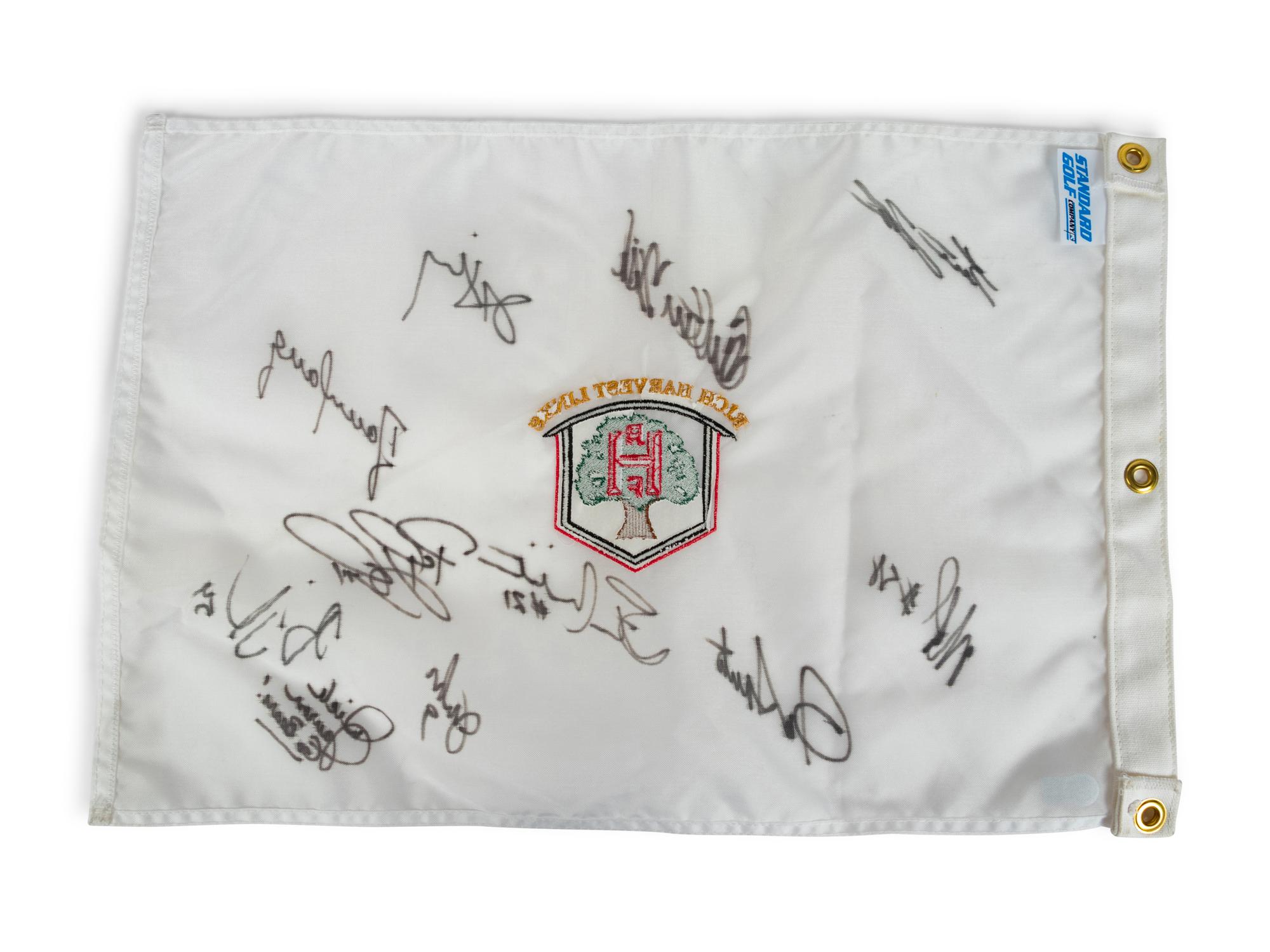 ** Now Grouped in 53 of Receipt ** A 2001 Chrysler All-Star Golf Shootout Signed Autograph Golf Flag Including Multiple Chicago Sports Legends (Beckett Authentication Services BAS Certified),