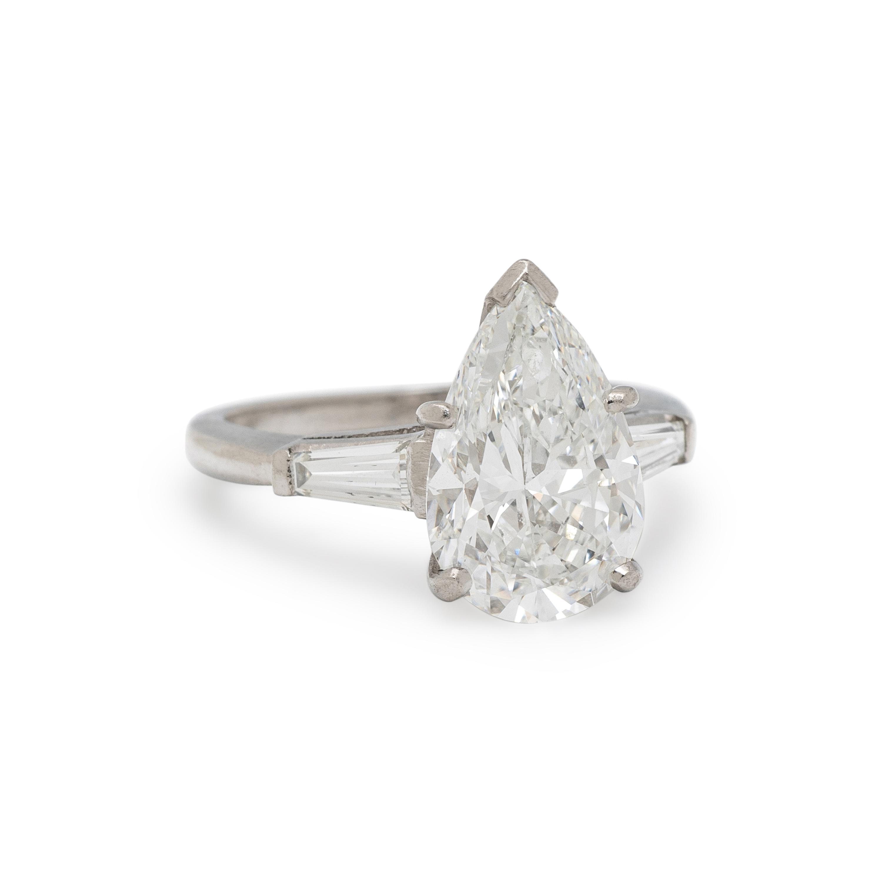 DIAMOND AND PLATINUM RING
