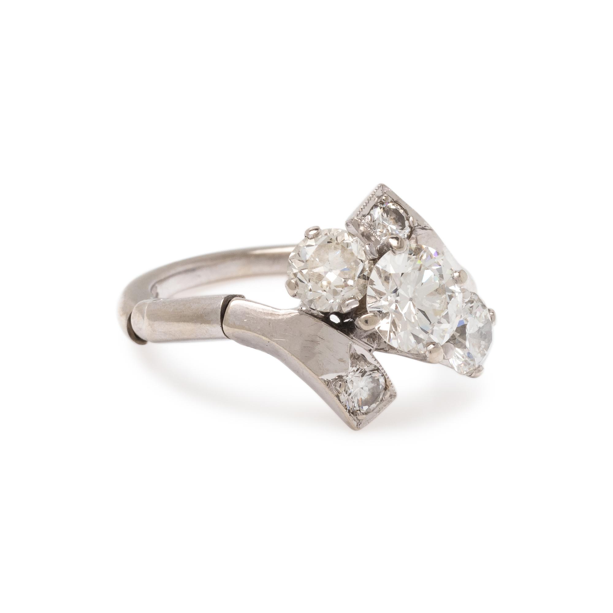 DIAMOND RING