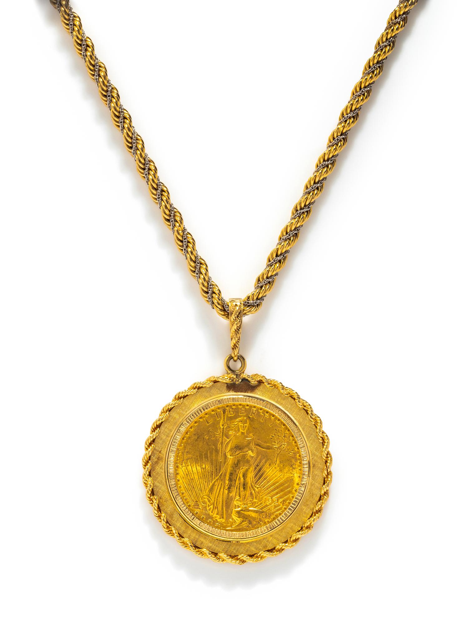 YELLOW GOLD NECKLACE WITH COIN PENDANT
