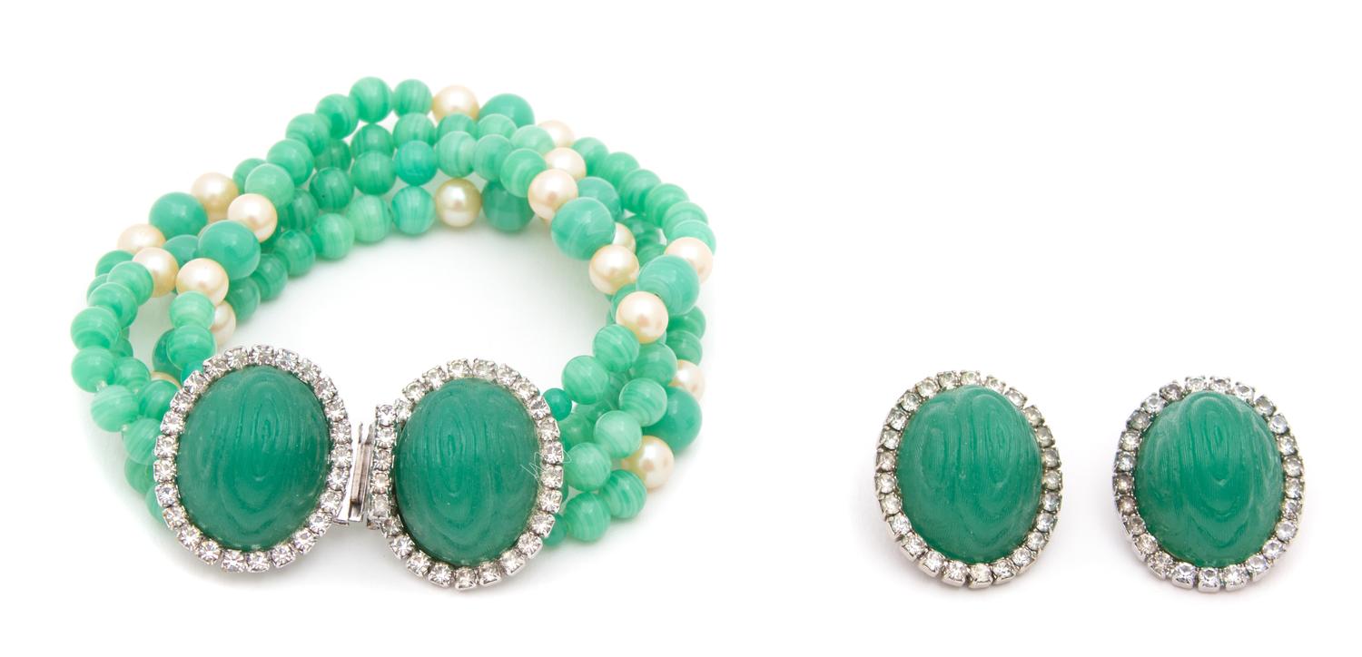 A William de Lillo Jade and Faux Pearl Multistrand Parure, Necklace: 24"; Bracelet: 8" x 1"; Earclips: 1" x .75".