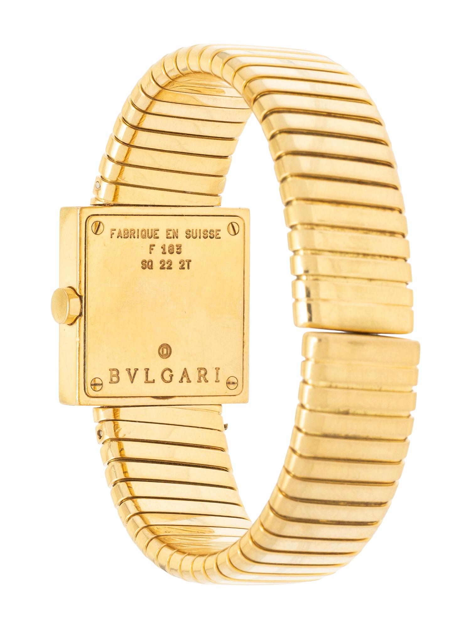 BULGARI, REF. SQ222T 18K YELLOW GOLD 'QUADRATO' WATCH WITH TUBOGAS BRACELET