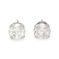 DIAMOND STUD EARRINGS