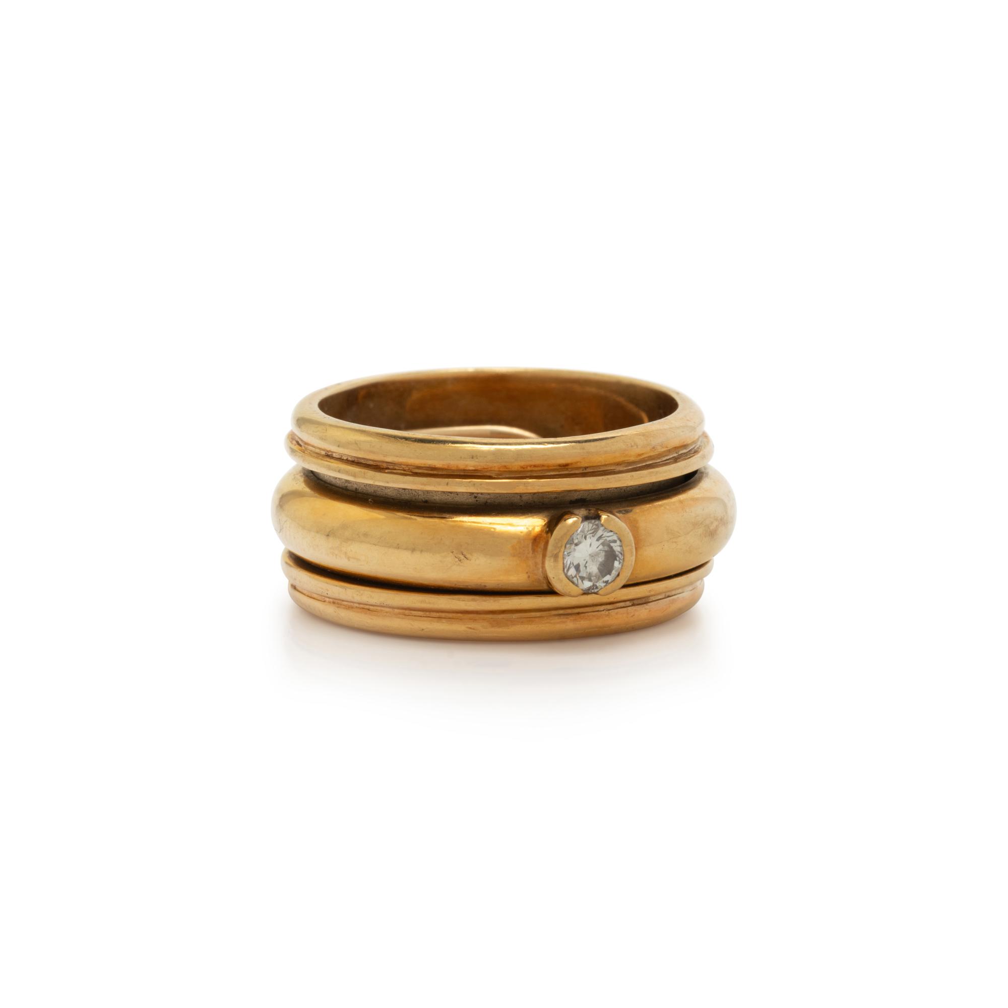 YELLOW GOLD AND DIAMOND RING