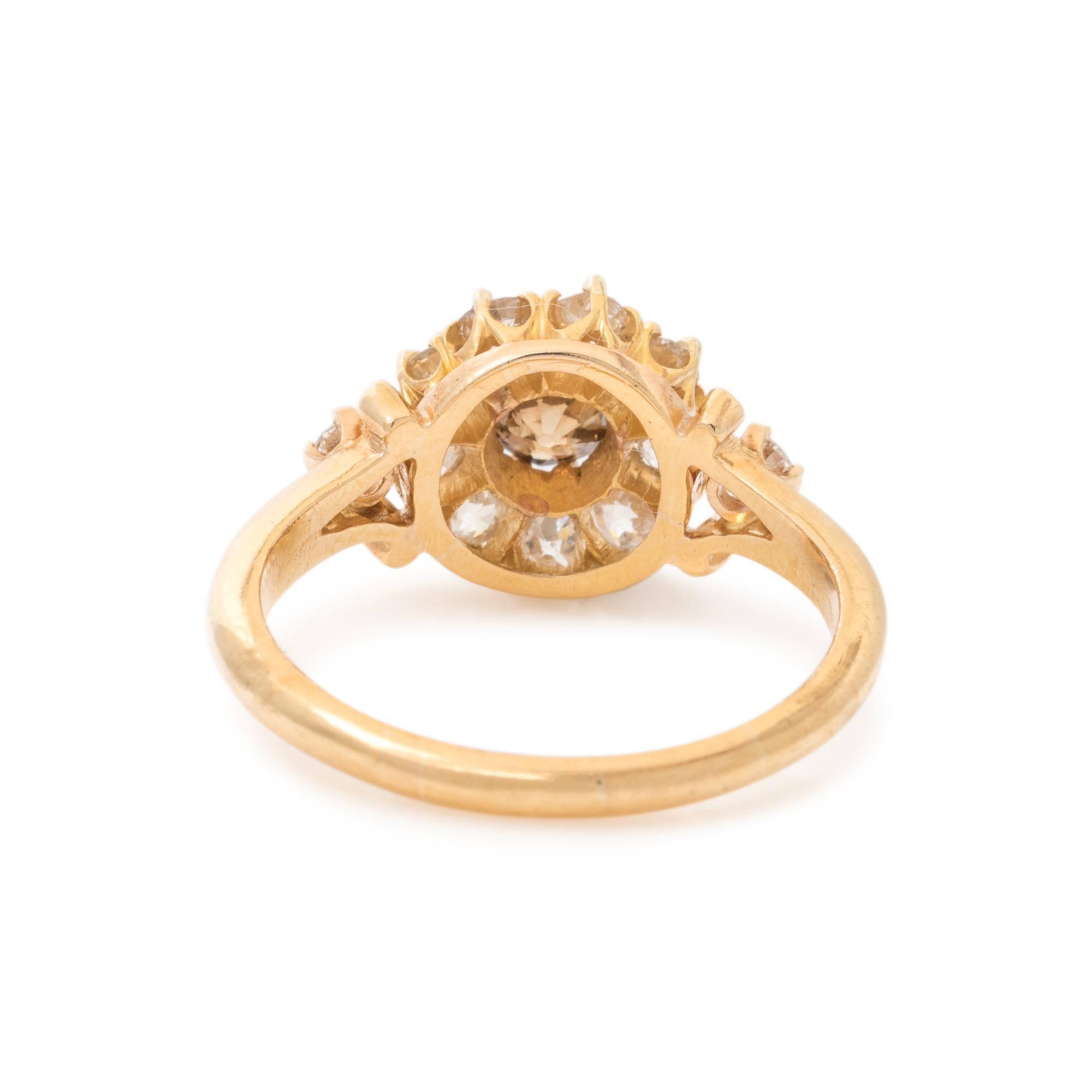 COLORED DIAMOND AND DIAMOND RING