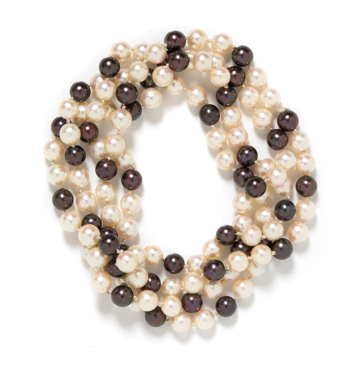 A Cultured Pearl Necklace, 62.40 dwts.