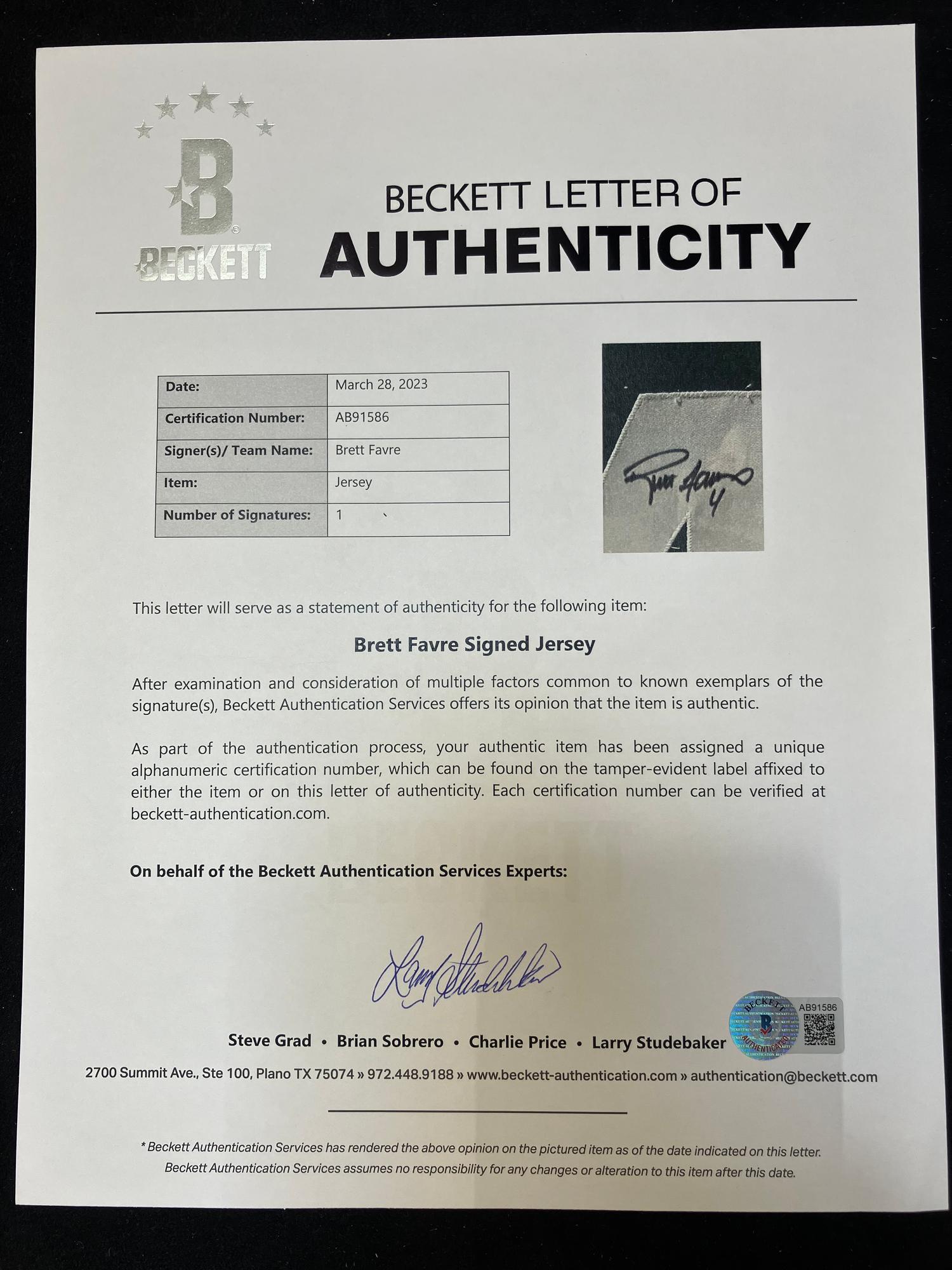 A Brett Favre Signed Autograph Green Bay Packers Jersey Display (Beckett Authentication Services Letter),