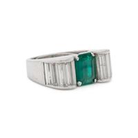 EMERALD AND DIAMOND RING