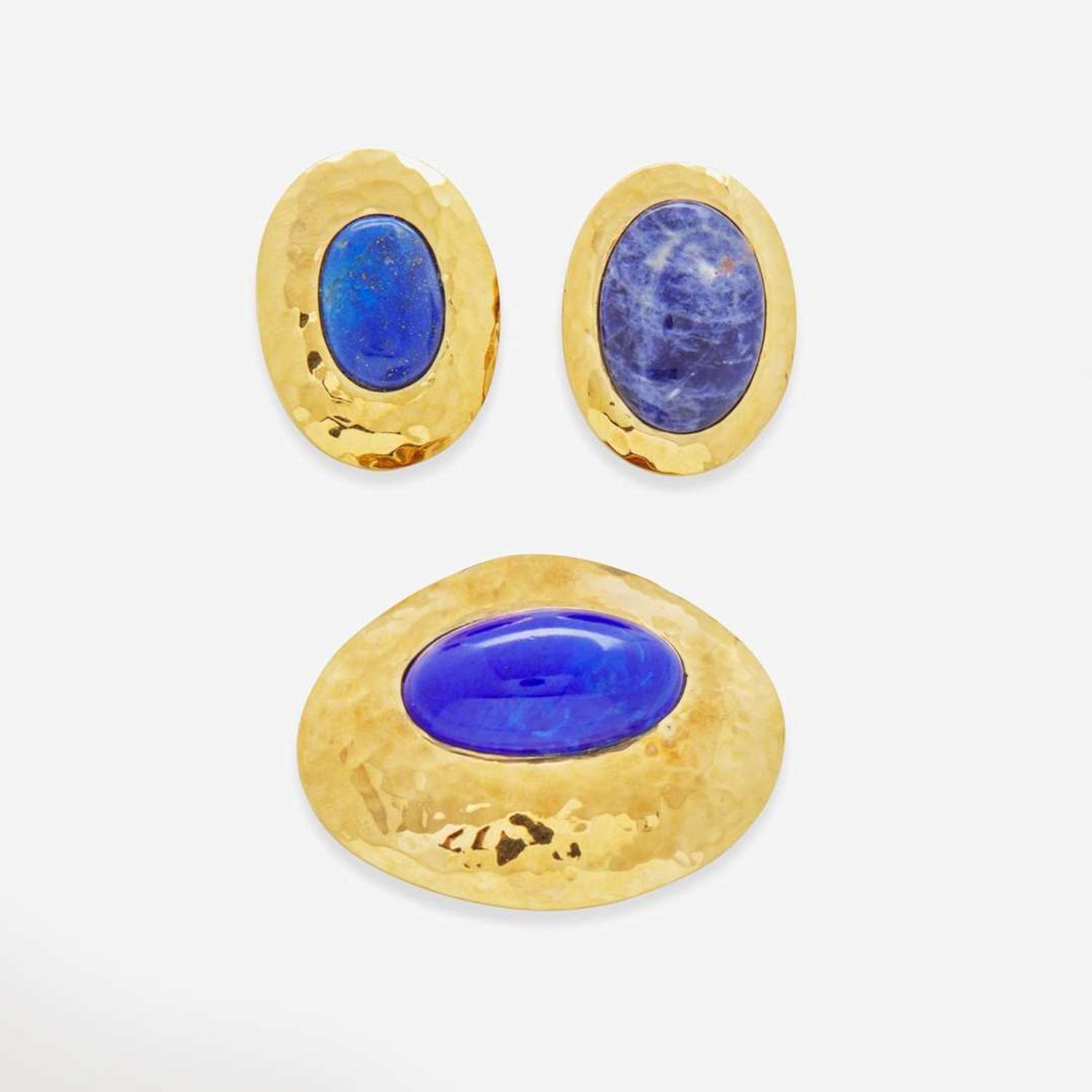 A Set of 14K Yellow Gold Earrings and Matching Pin
