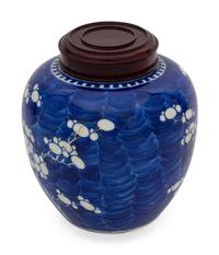 A Chinese Blue and White Porcelain 'Crackle-Ice and Prunus' Ginger Jar