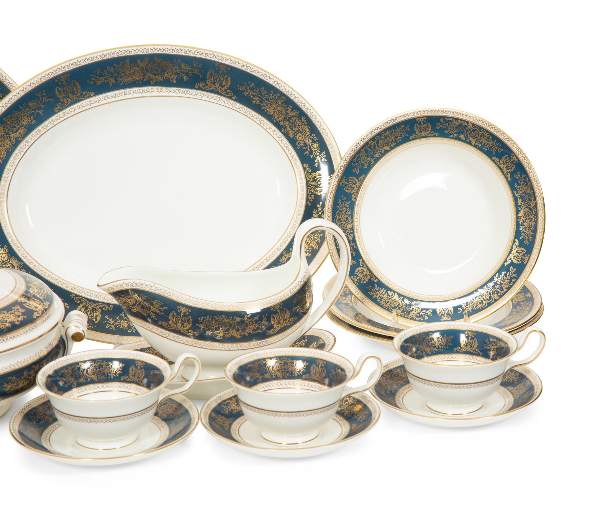 A Wedgwood Columbia Porcelain Dinner Service