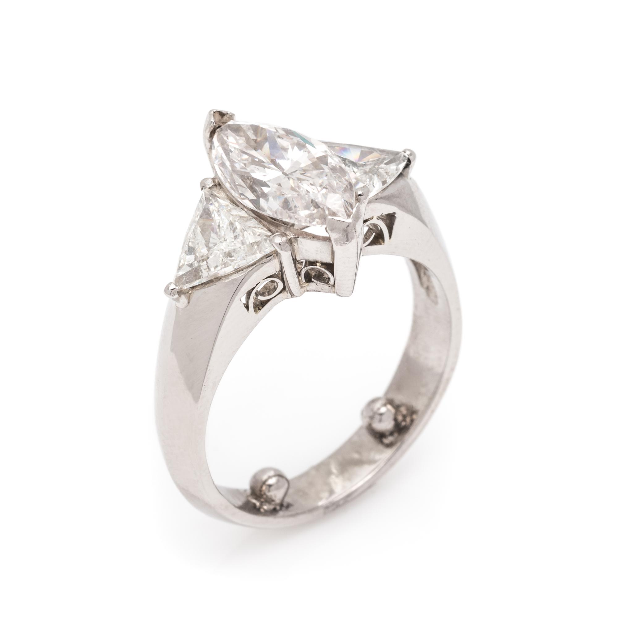 DIAMOND RING