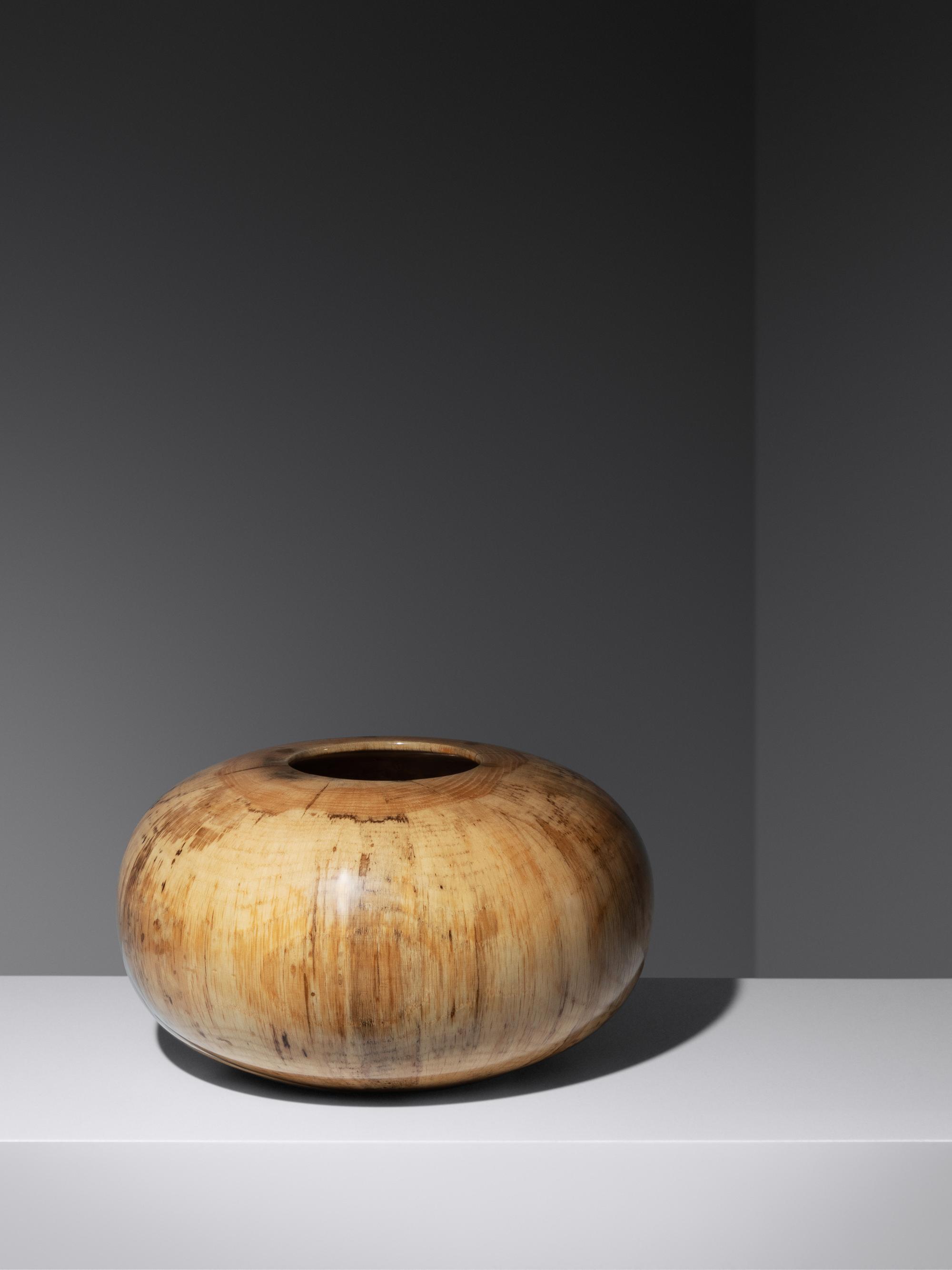Low Vessel