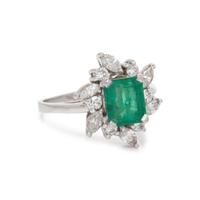 EMERALD AND DIAMOND RING