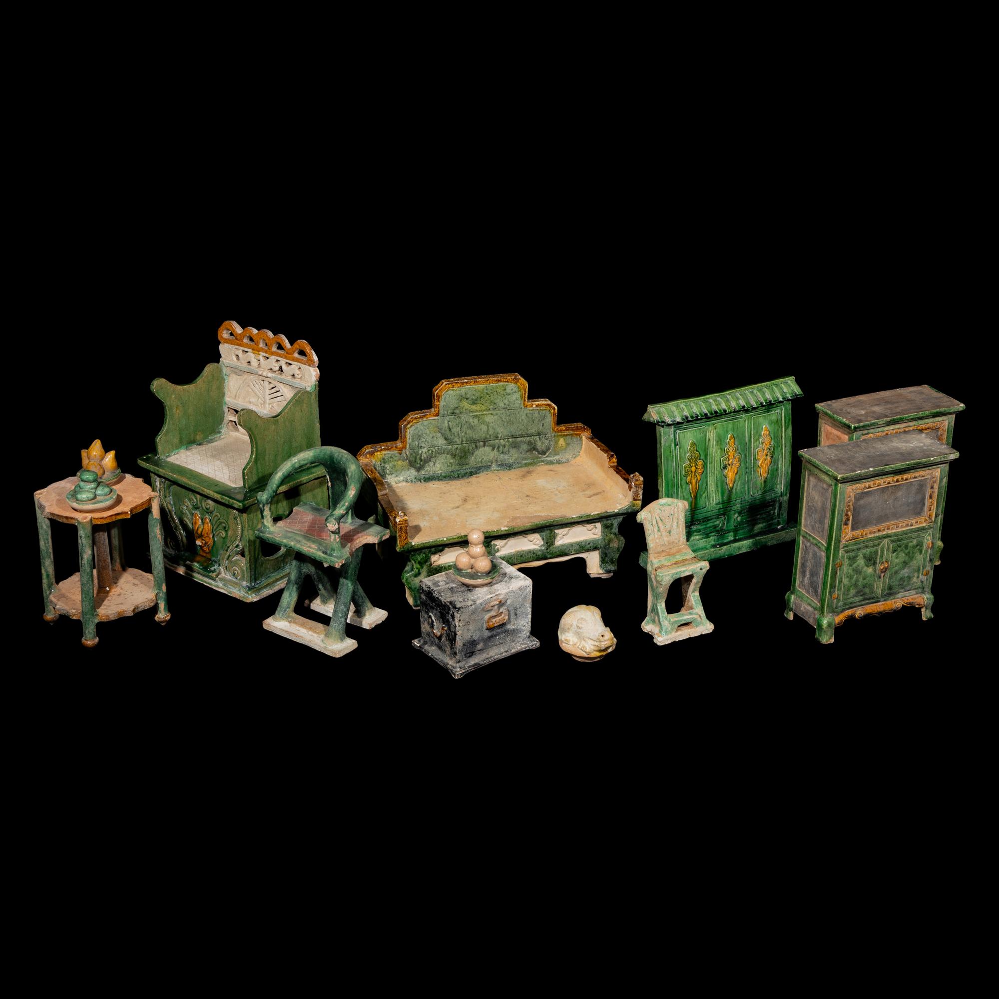 A Group of Chinese Sancai Glazed Earthenware Miniature Furniture , Ming Dynasty 明 三彩袖珍家具一組