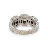 WHITE GOLD AND DIAMOND RING