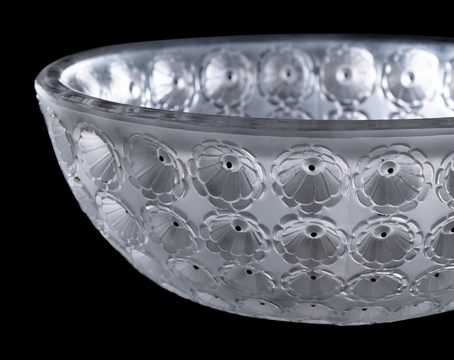 A Lalique Nemours Bowl