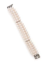 TRIPLE STRAND CULTURED PEARL BRACELET
