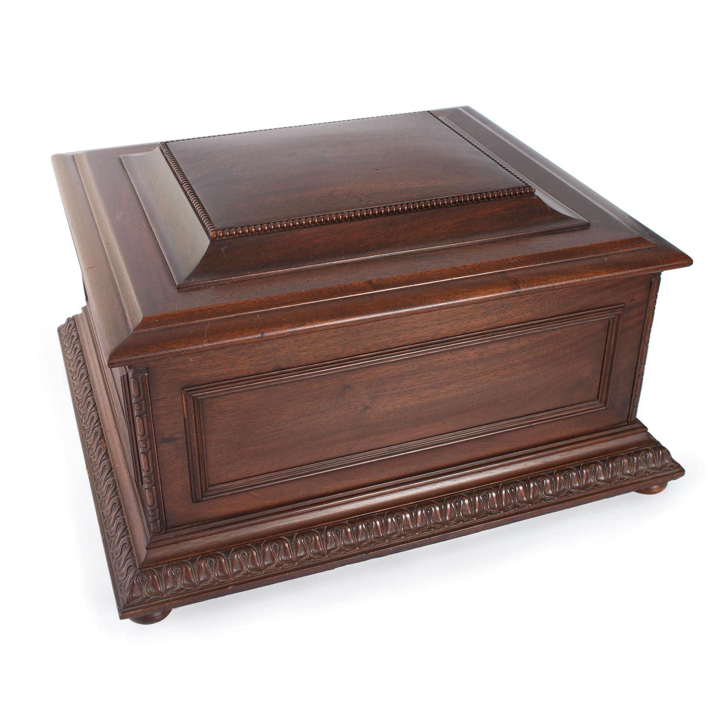 A Regina 15 1/2 Inch Disc Music Box