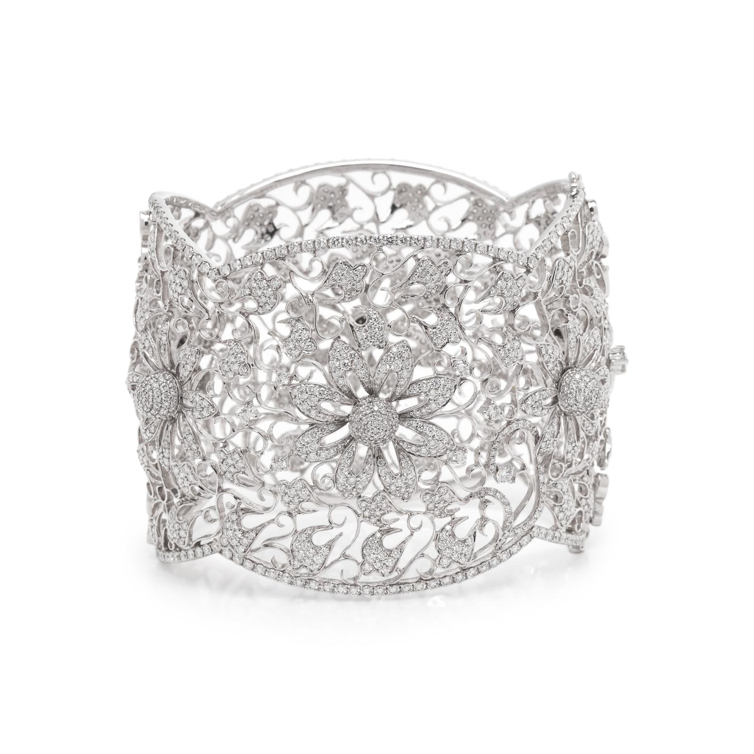 DIAMOND BANGLE BRACELET