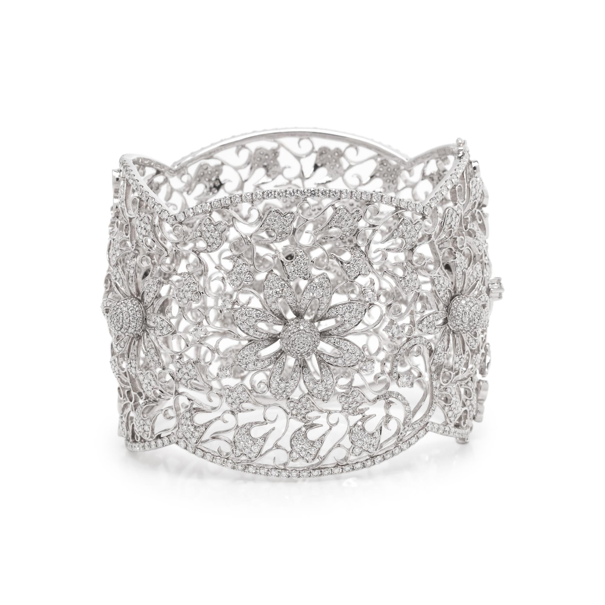 DIAMOND BANGLE BRACELET