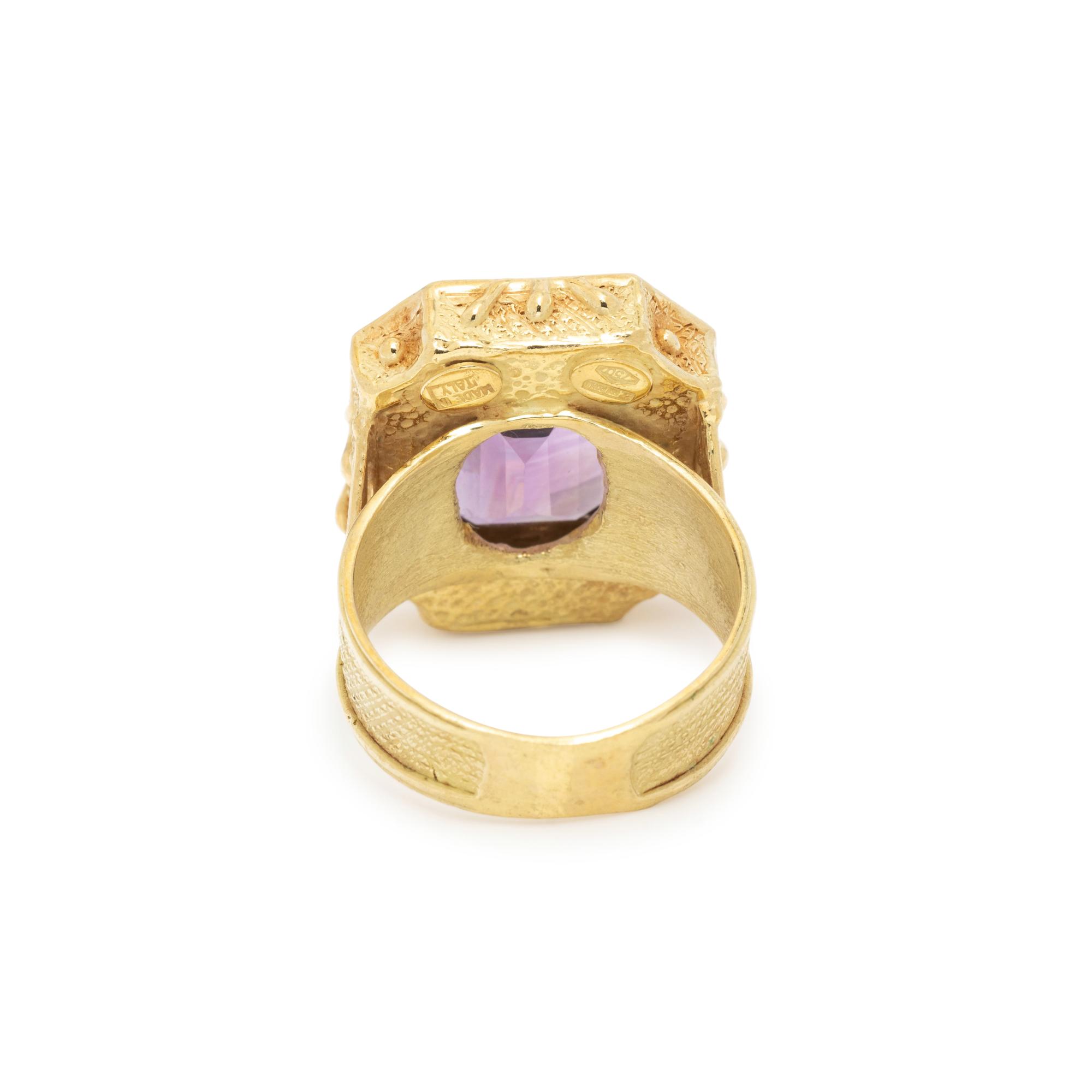 YELLOW GOLD AND AMETHYST RING
