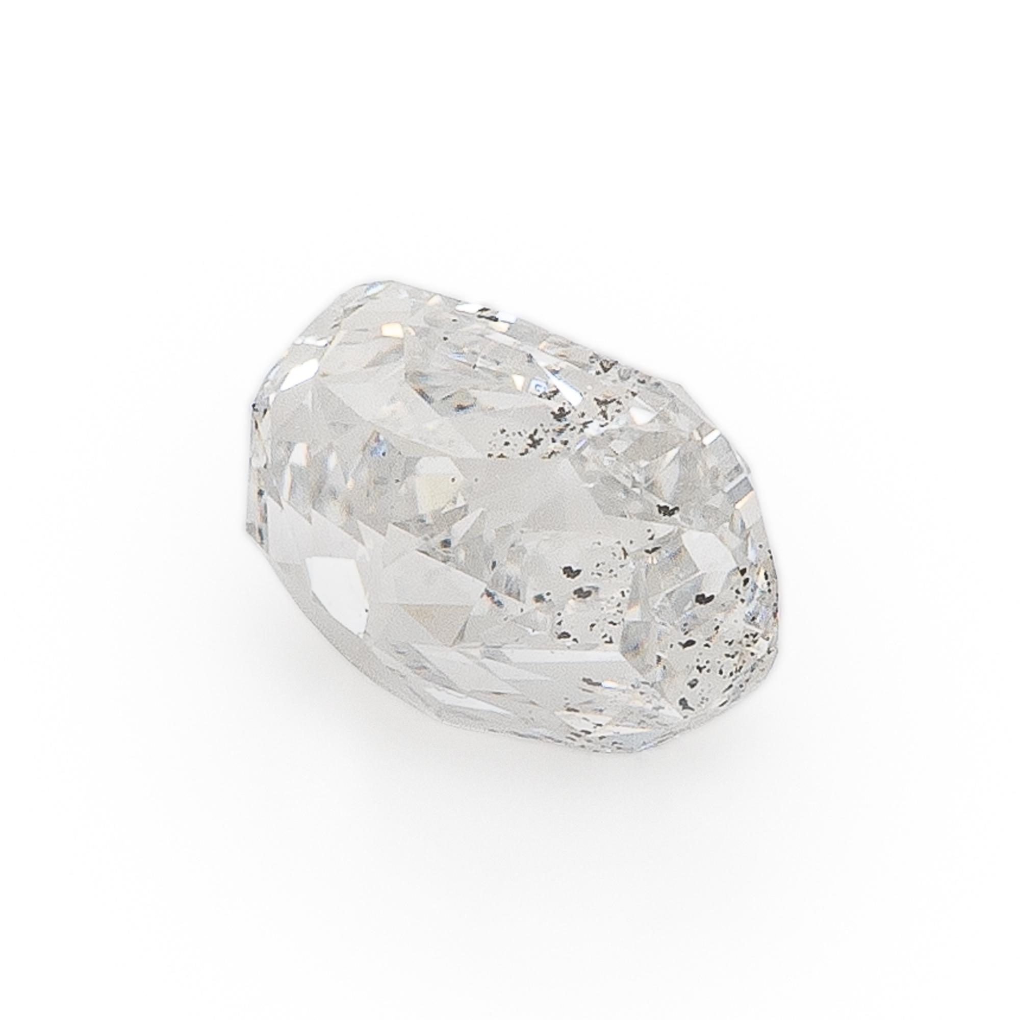 Fancy Light Grayish Blue Diamond