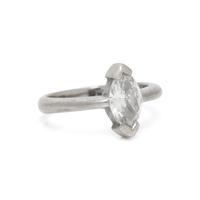 WHITE GOLD AND DIAMOND RING