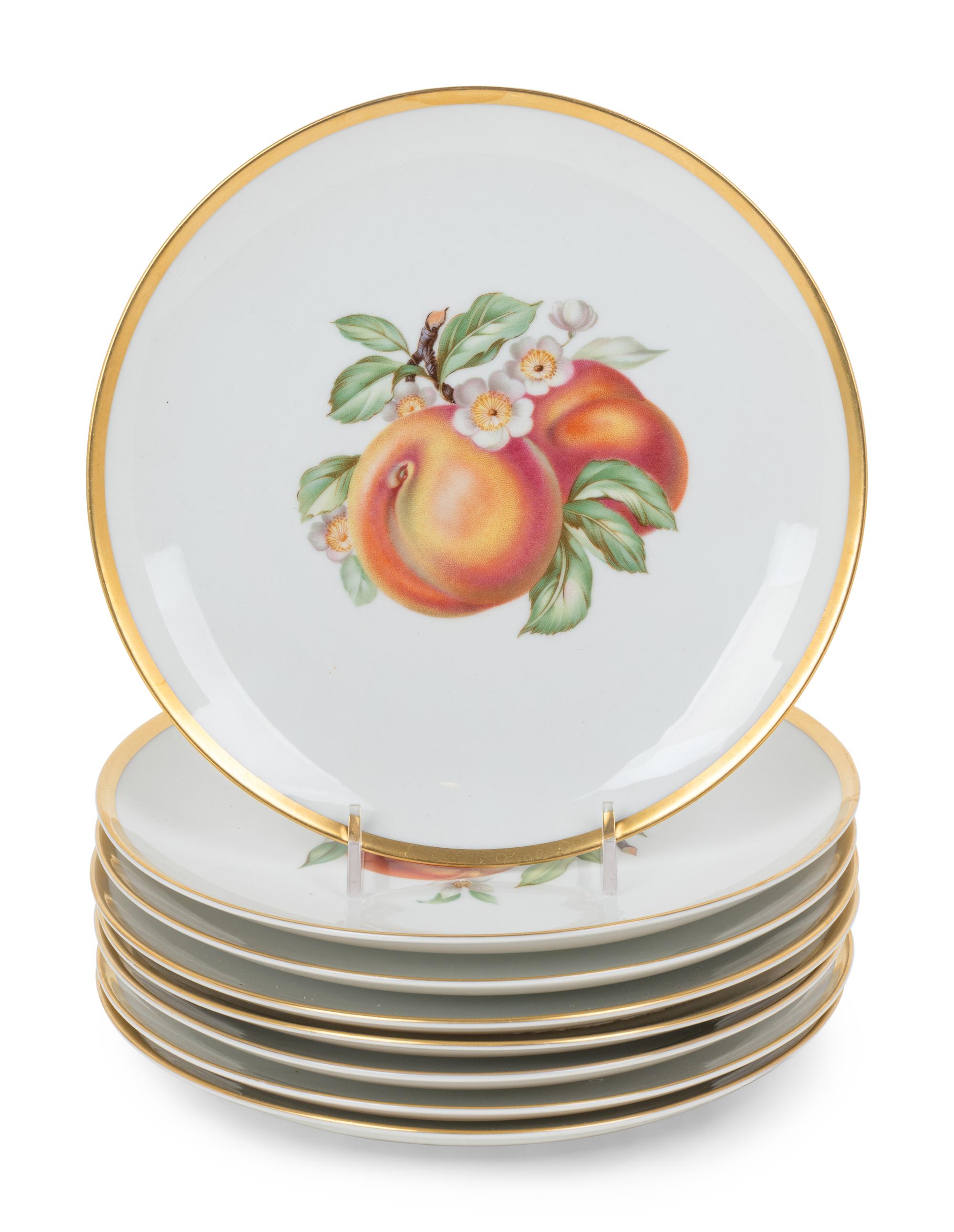 A Set of Eight Hutschenreuther Porcelain Dessert Plates