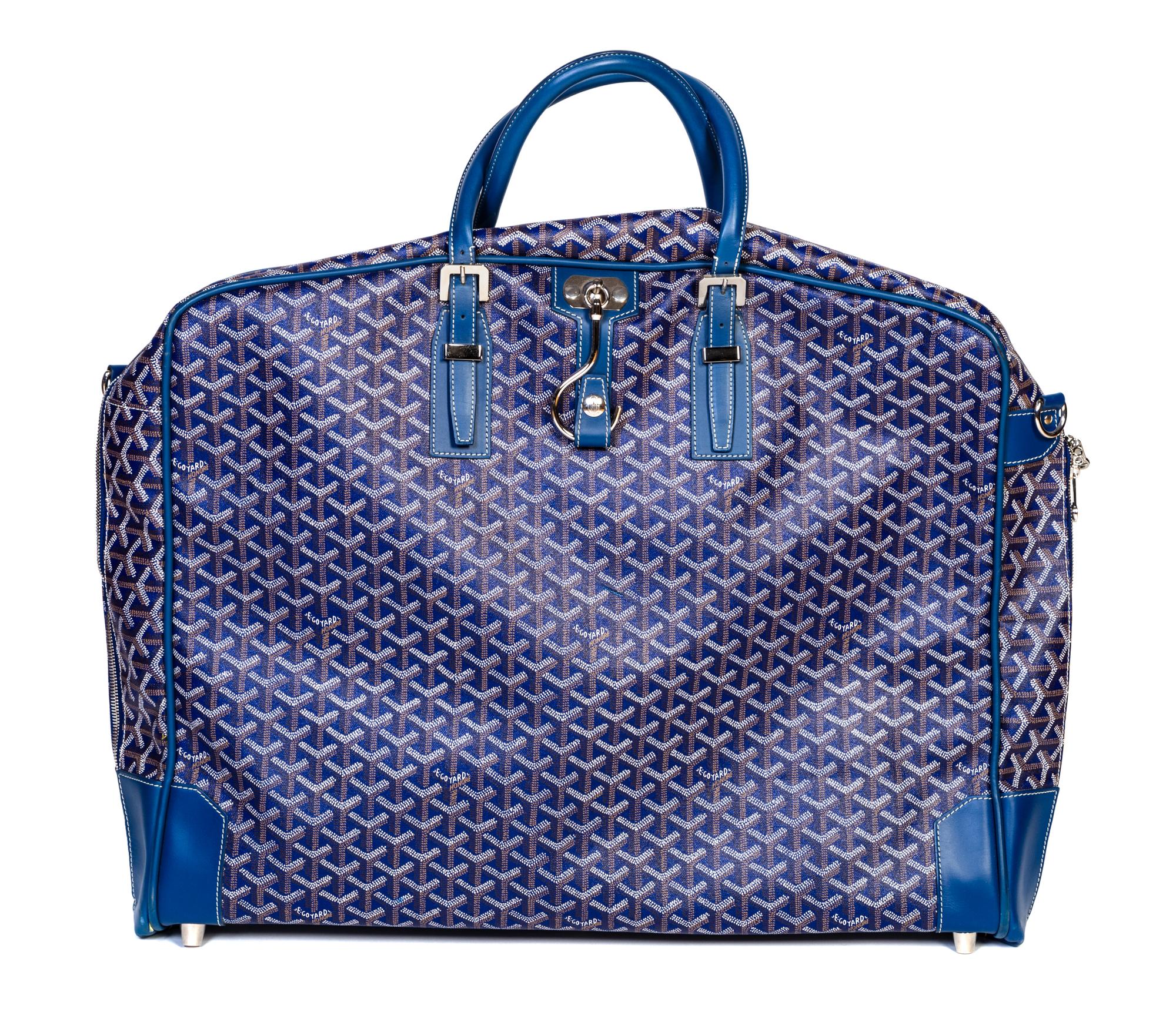 A Goyard Porte-Habits Blue Garment Bag, 17" x 22.5" x 5"; Handle drop: 5".