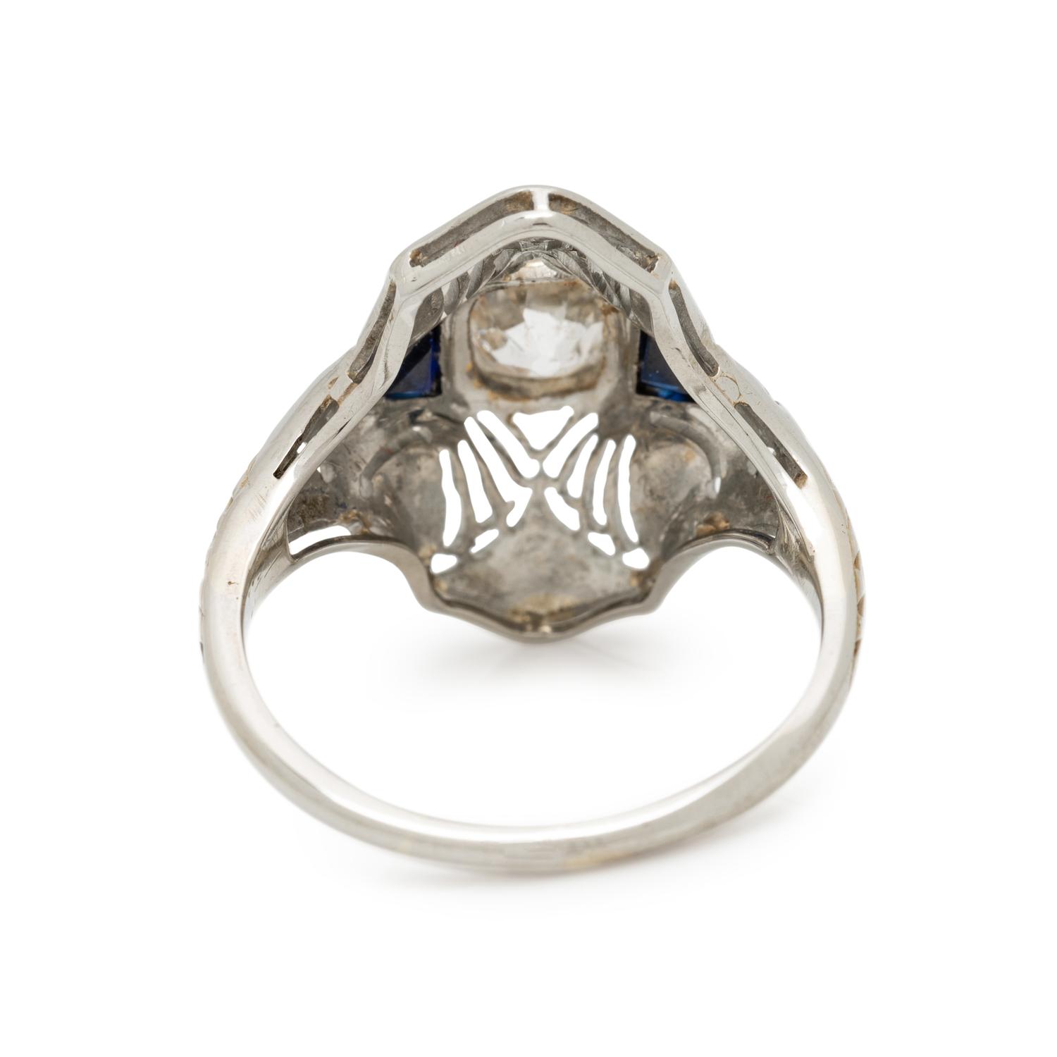 ART DECO, WHITE GOLD AND DIAMOND RING