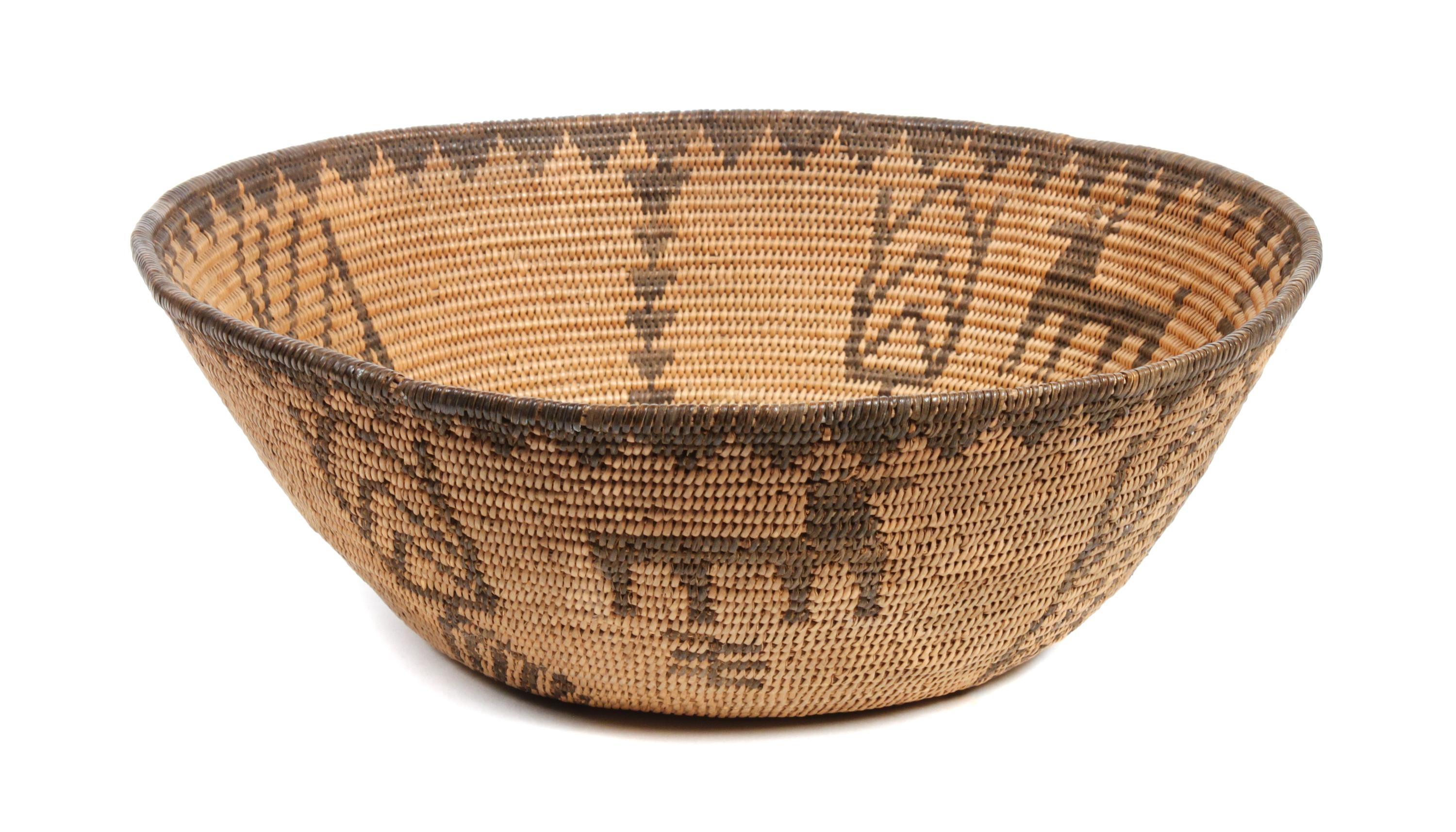 Western Apache Pictorial Bowl Diameter 10 1/2 inches